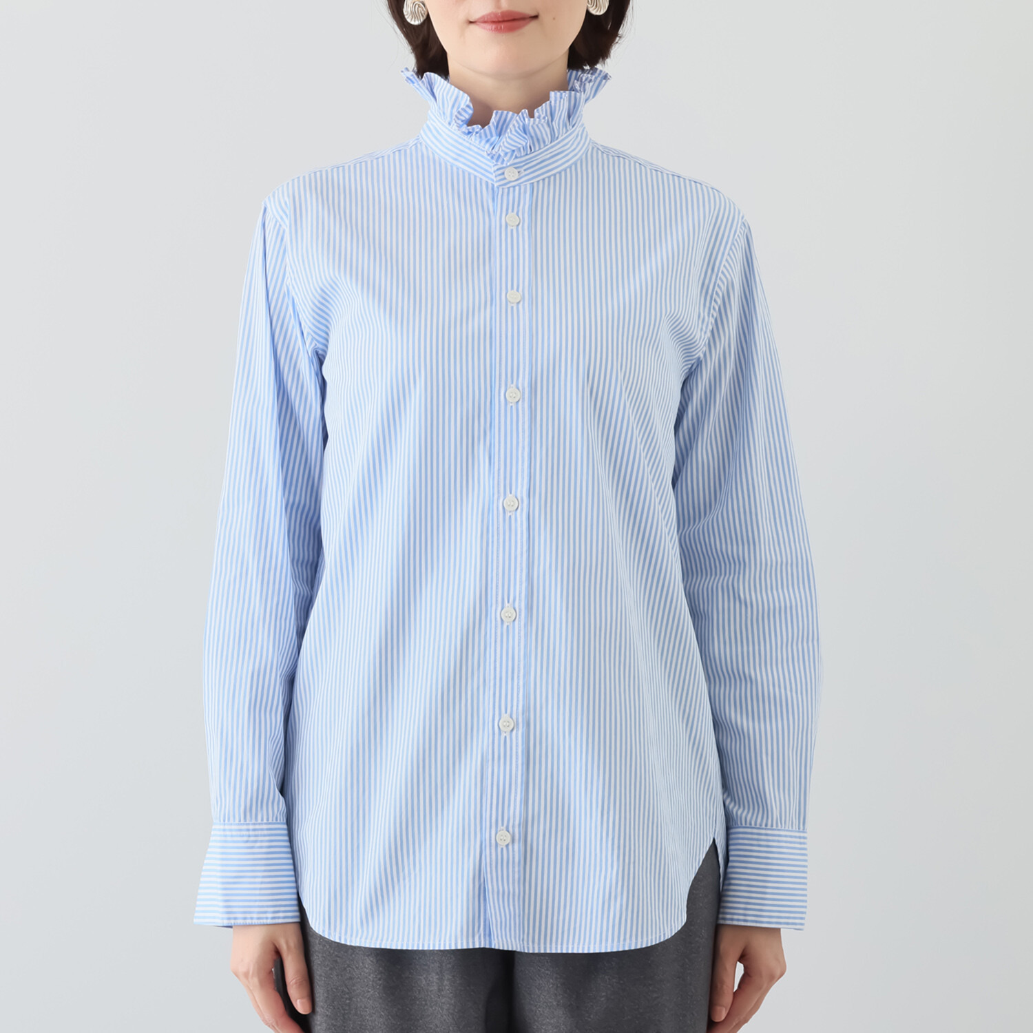 オトナノクラシ カッコいい 大人のフリルシャツ