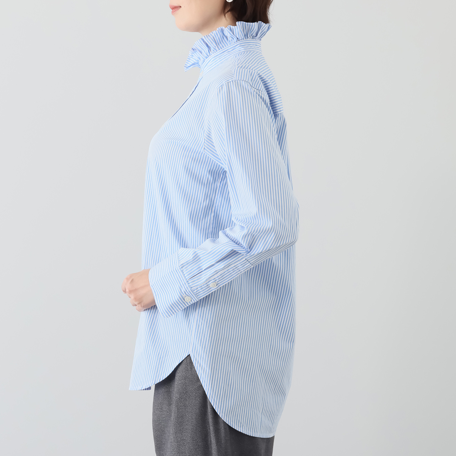 オトナノクラシ カッコいい 大人のフリルシャツ