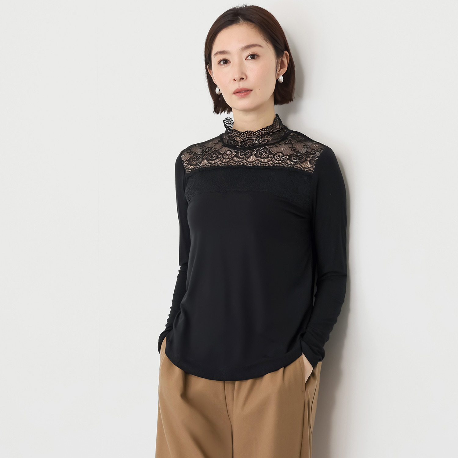 オトナノクラシ 大人の レース付 ハイネック長袖Ｔシャツ