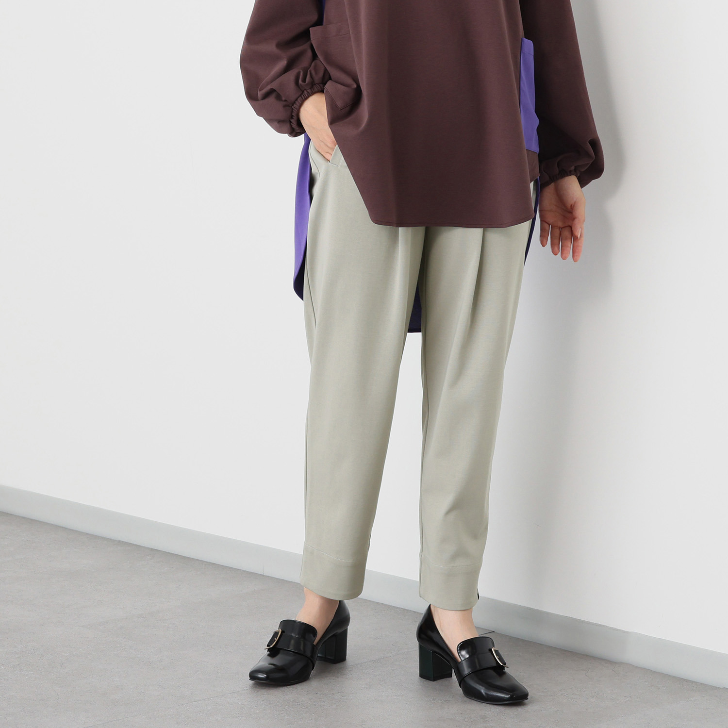 ホリーズ　アズ コンフォートパンツ