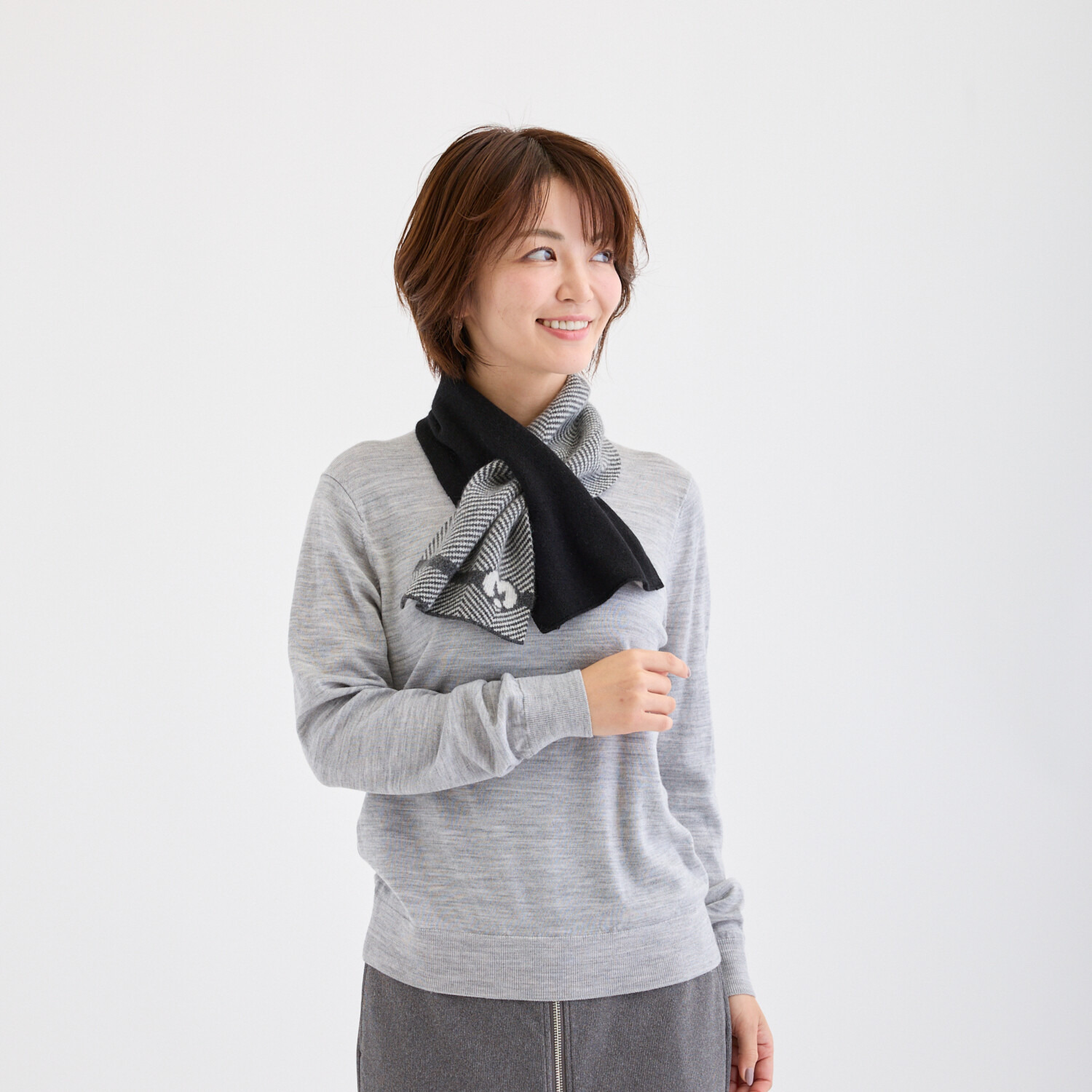 ミラ・ショーン 内モンゴル産 カシミヤ１００％ リバーシブル ニットマフラー