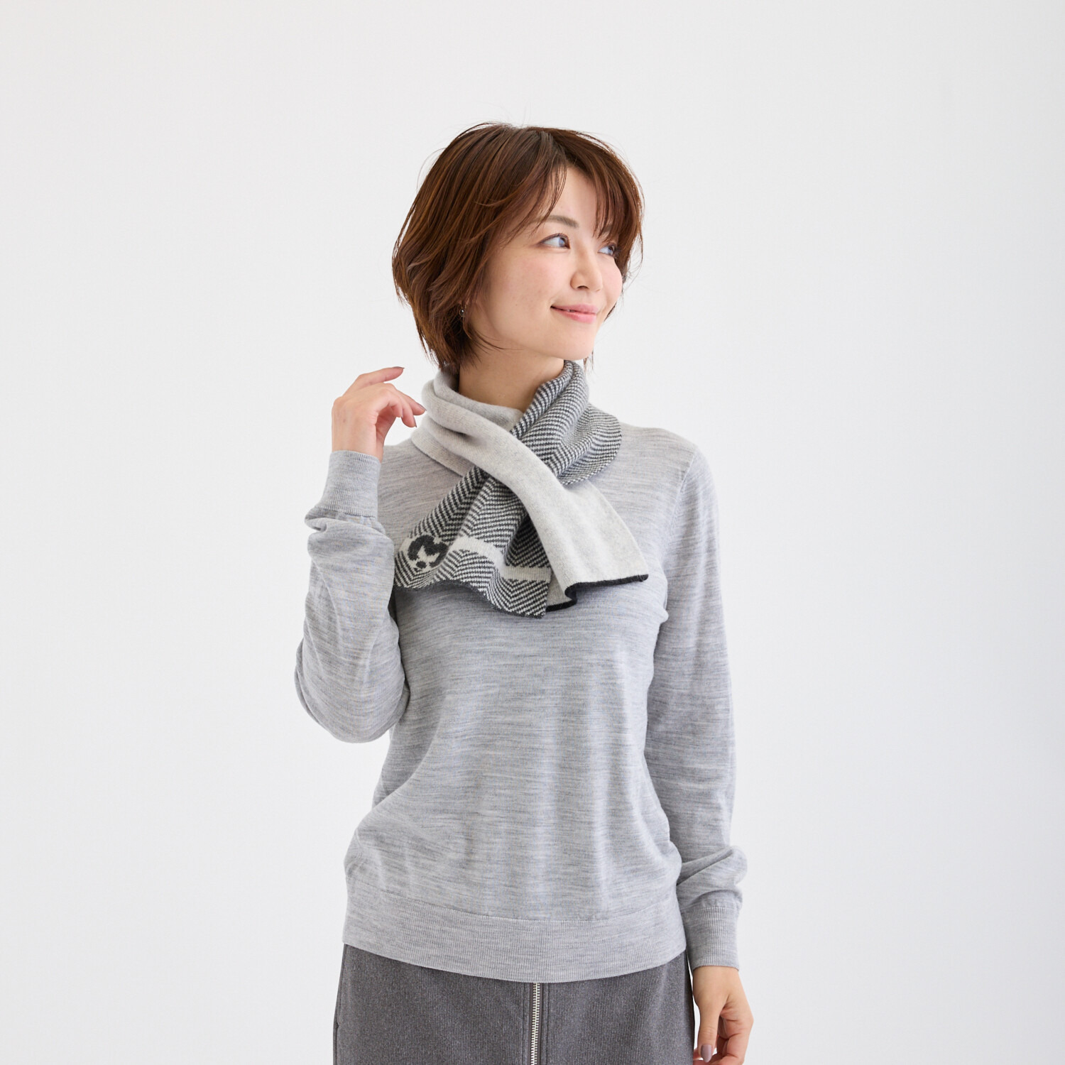 ミラ・ショーン 内モンゴル産 カシミヤ１００％ リバーシブル ニットマフラー