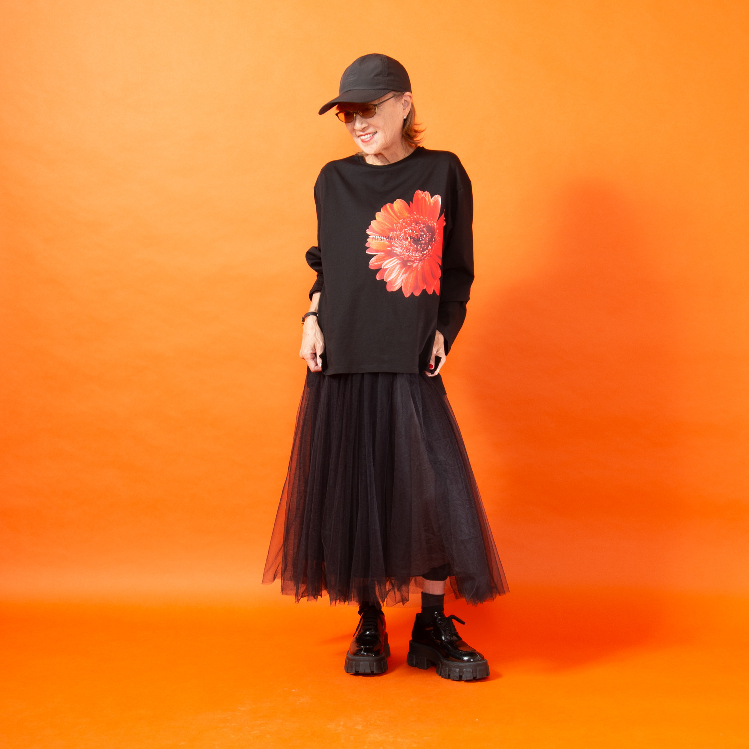 ミニマライズプラス 高田賢三氏への オマージュの一枚 ガーベラ フラワープリント プルオーバー