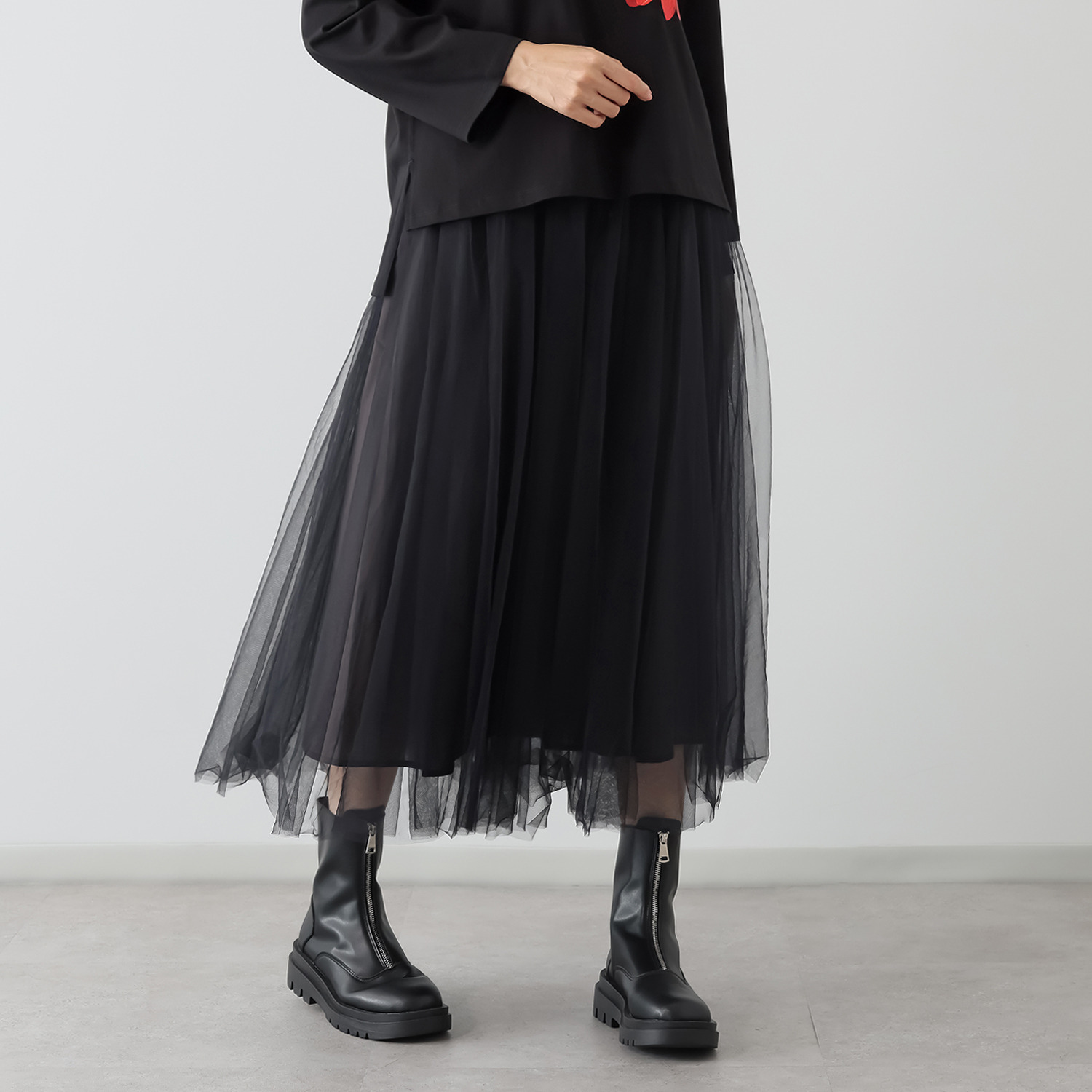 ミニマライズプラス 柔らかでしなやか 軽さと立体感を演出 濃淡カラー チュールスカート