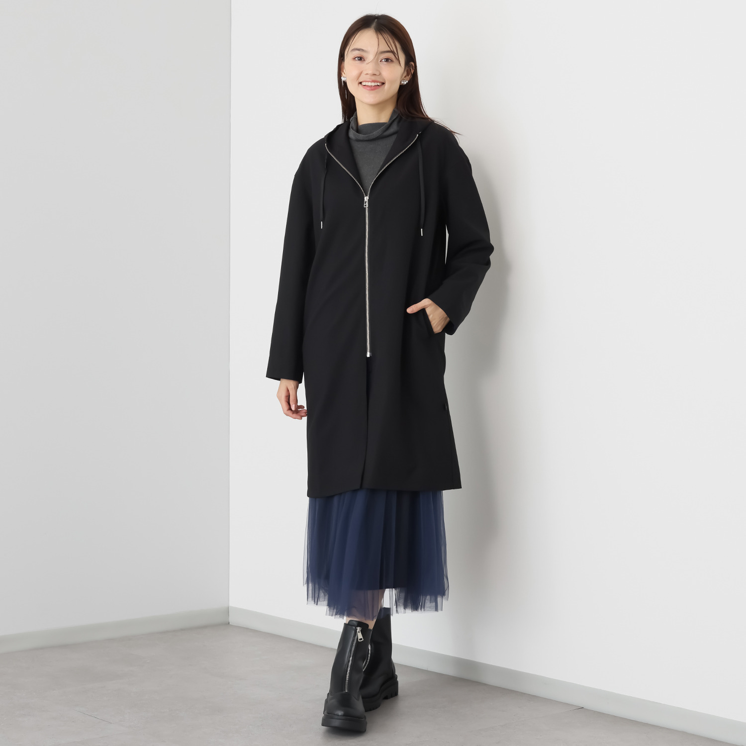 ミニマライズプラス 気軽に羽織って 上品な大人の スタイリッシュな ロングパーカー