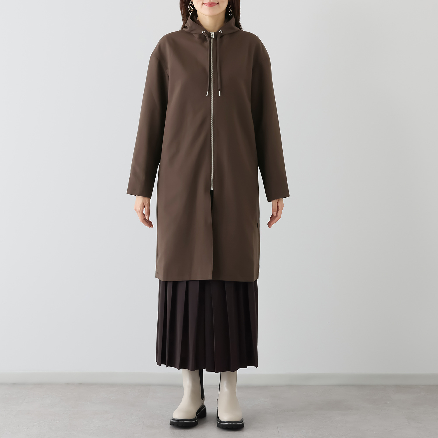 ミニマライズプラス 気軽に羽織って 上品な大人の スタイリッシュな ロングパーカー