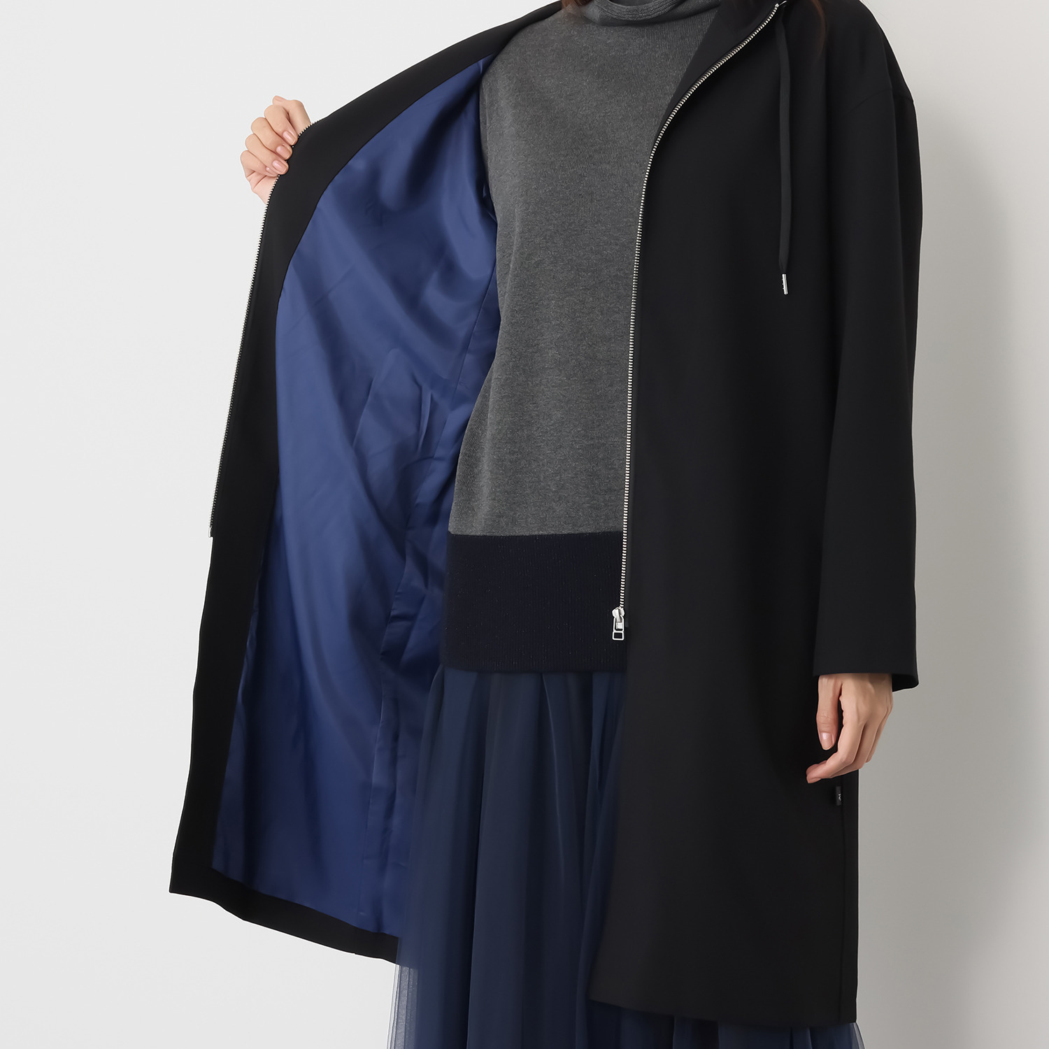 ミニマライズプラス 気軽に羽織って 上品な大人の スタイリッシュな ロングパーカー