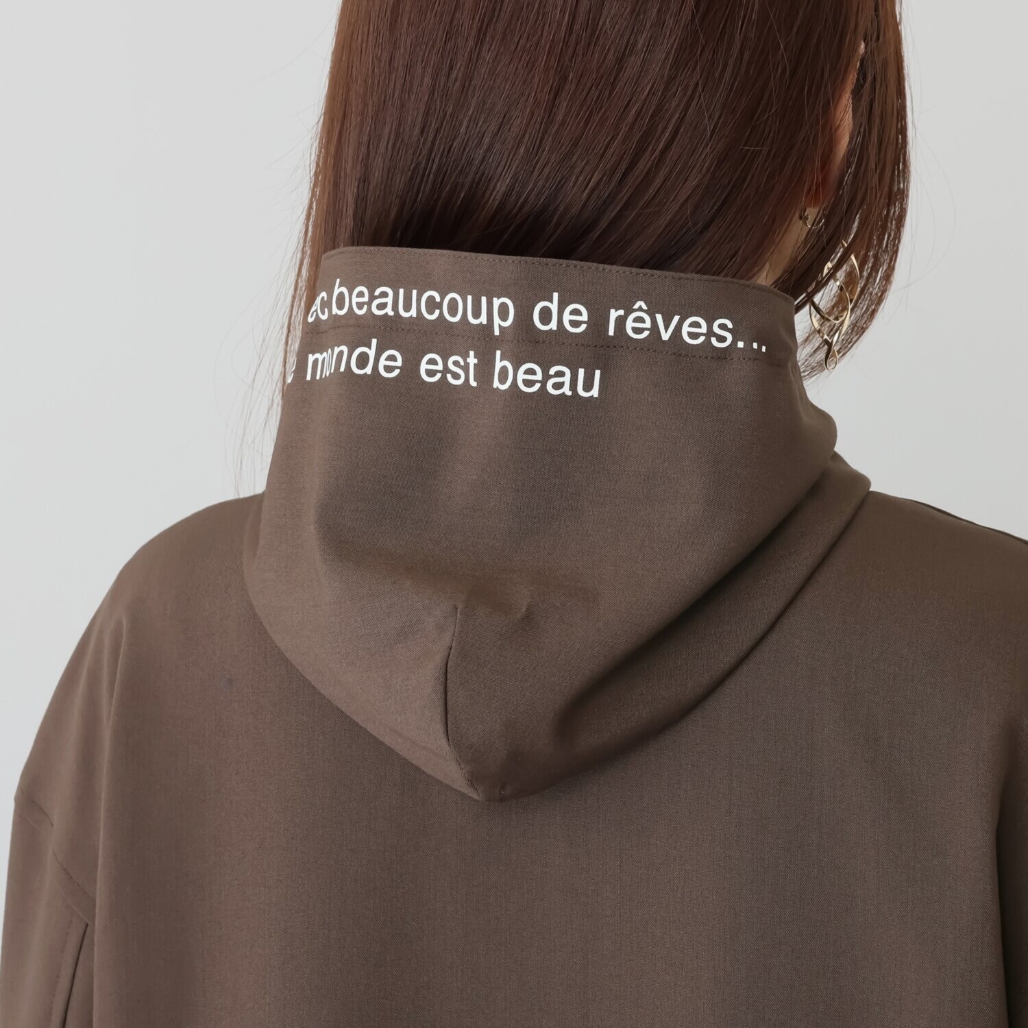 ミニマライズプラス 気軽に羽織って 上品な大人の スタイリッシュな ロングパーカー