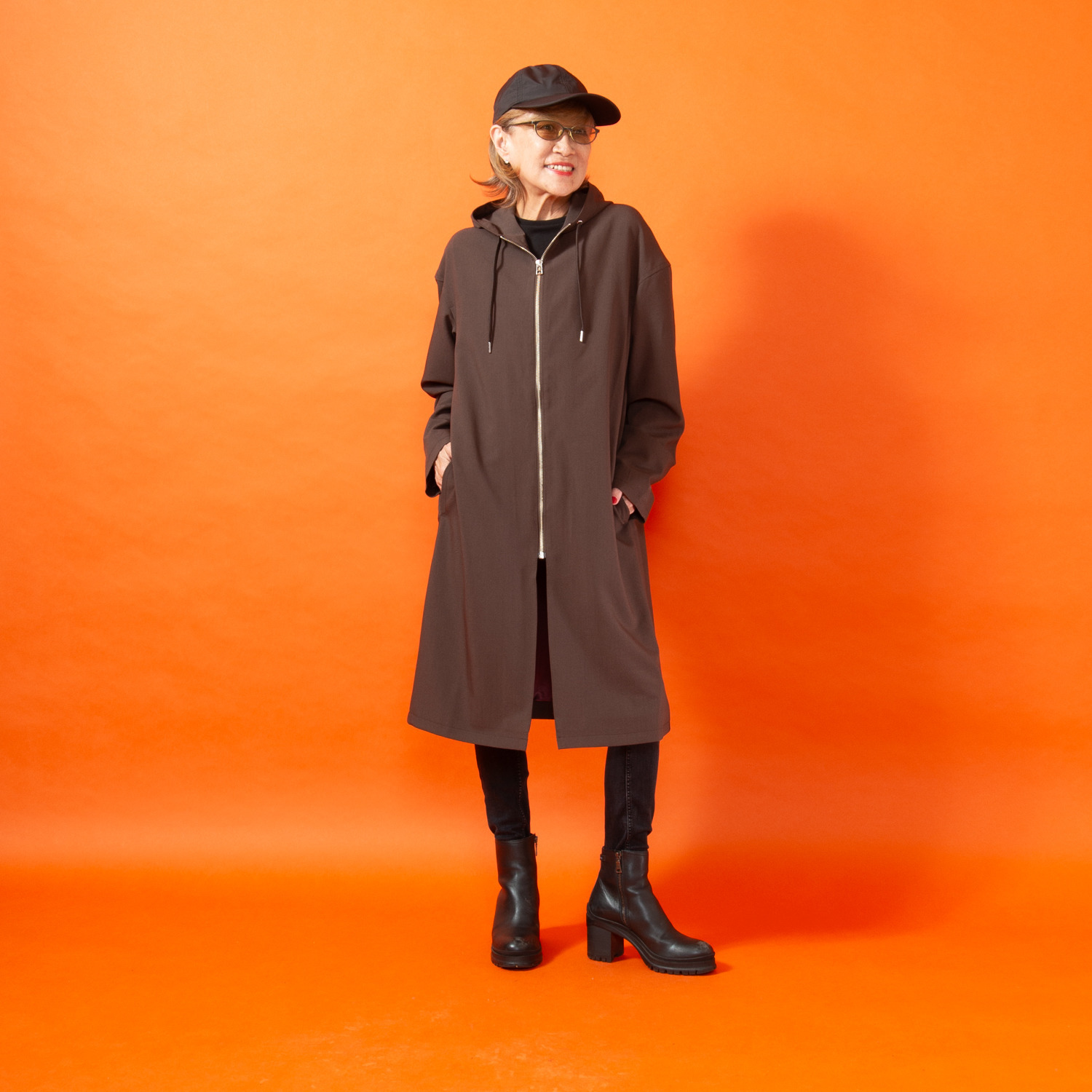 ミニマライズプラス 気軽に羽織って 上品な大人の スタイリッシュな ロングパーカー