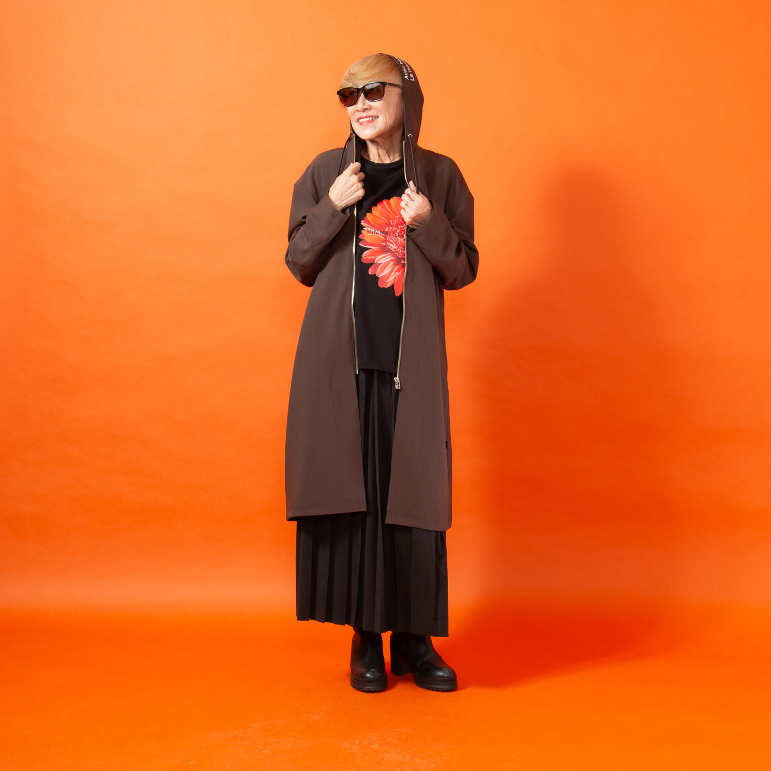 ミニマライズプラス 気軽に羽織って 上品な大人の スタイリッシュな ロングパーカー