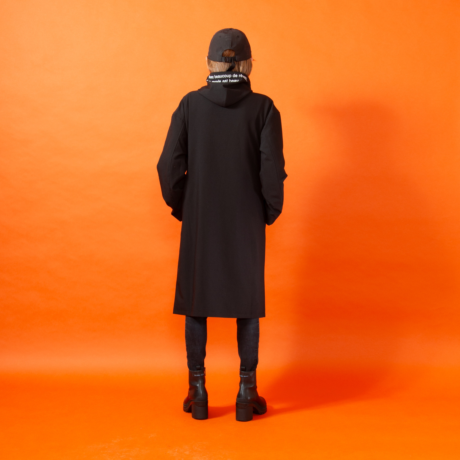 ミニマライズプラス 気軽に羽織って 上品な大人の スタイリッシュな ロングパーカー