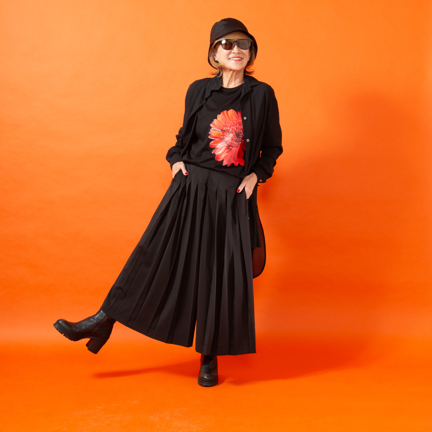 ミニマライズプラス 格好良く揺れ動く フロントプリーツパンツ