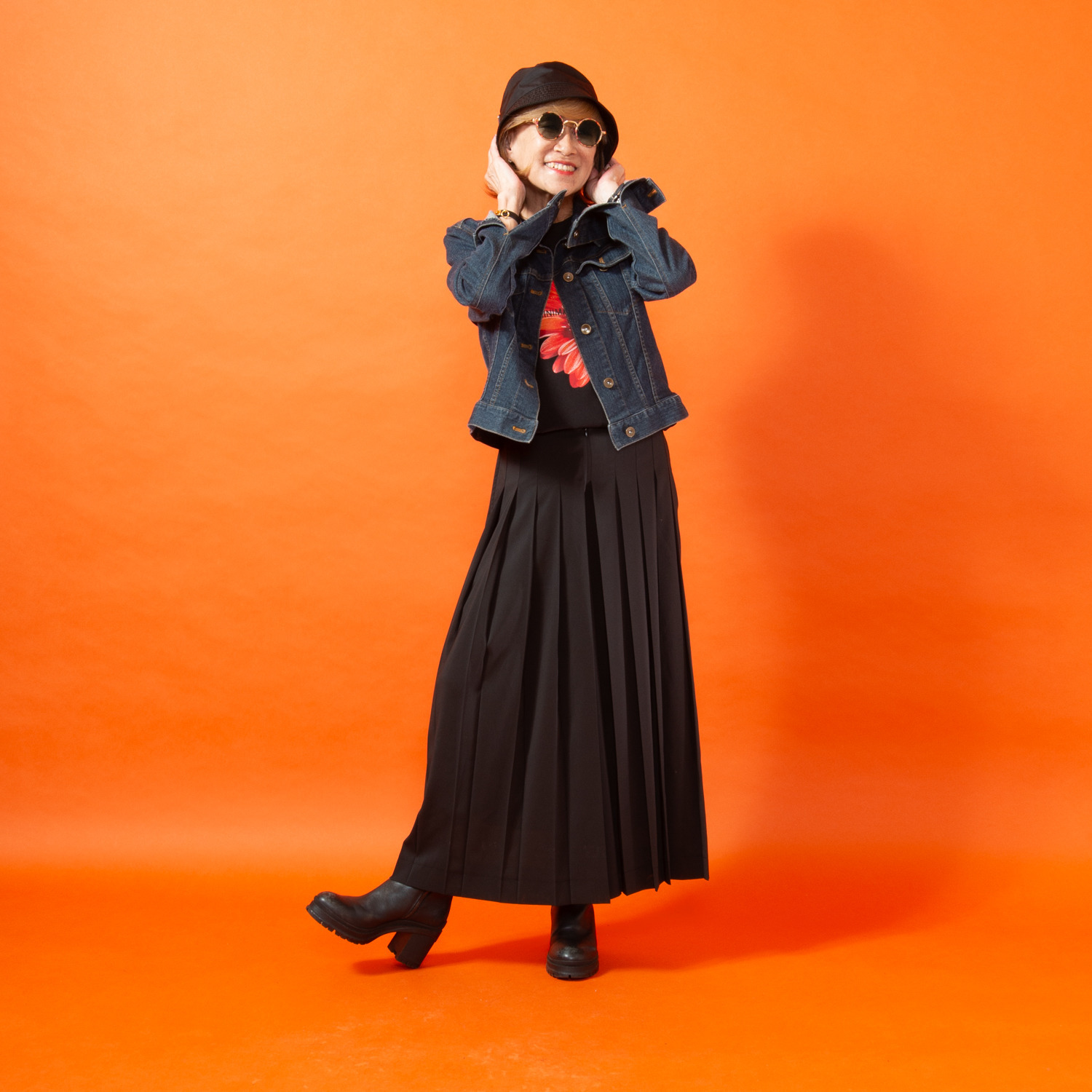 ミニマライズプラス 格好良く揺れ動く フロントプリーツパンツ