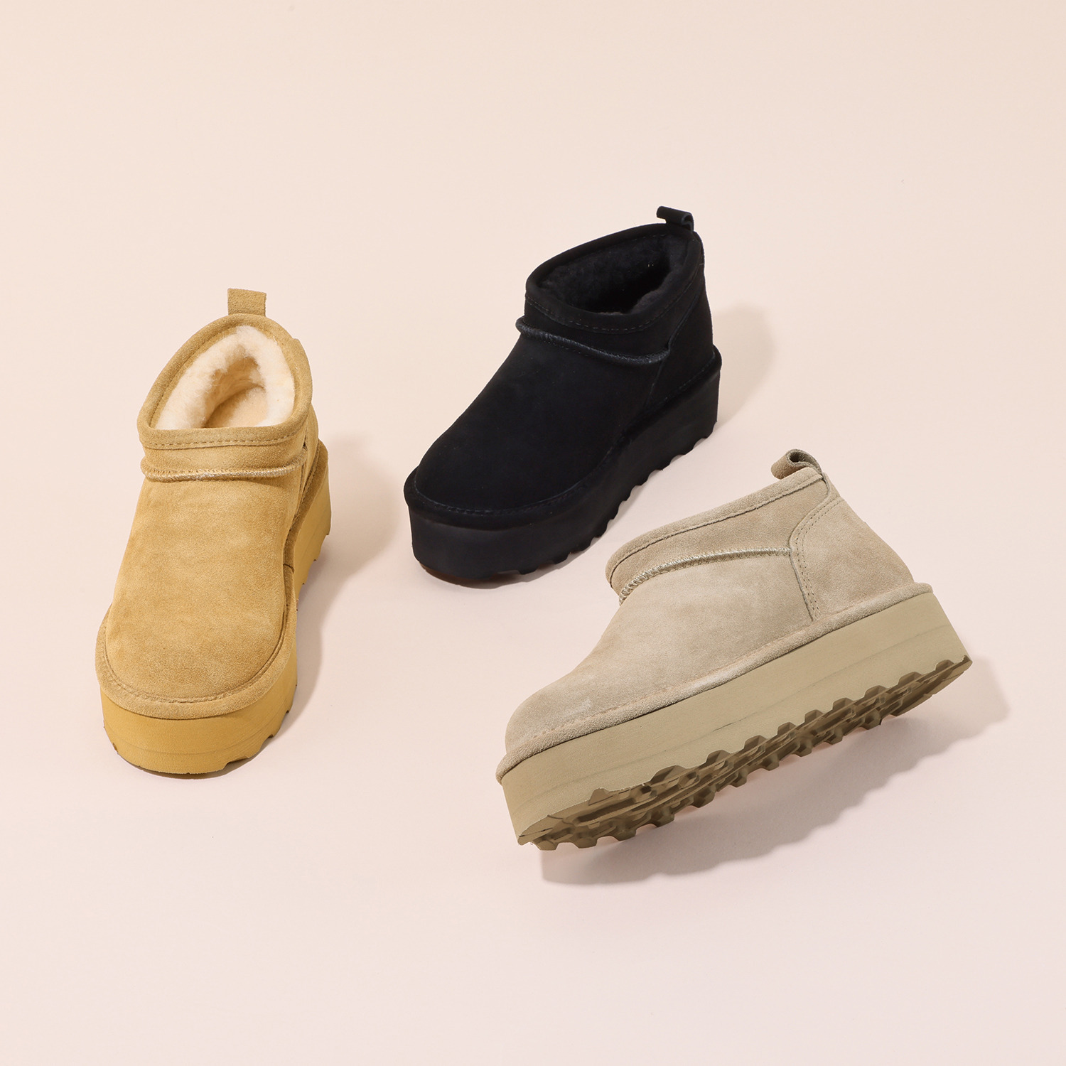 ベアパウ はっ水牛革スエード ムートン調厚底ブーツ “レトロ スーパーショーティ”