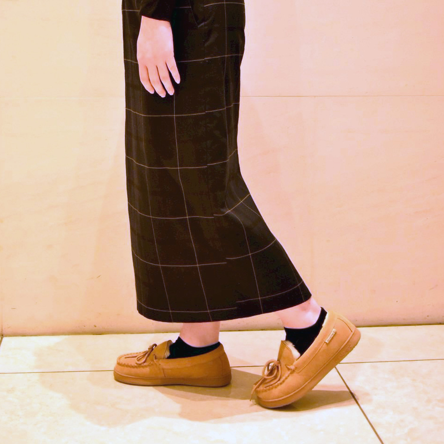 ベアパウ はっ水牛革スエード ムートン調シューズ “ベアパウキャロライン”