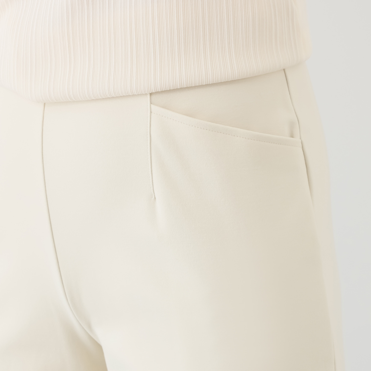 上質ごこち 吸湿発熱 プレミアム雅山（Ｒ） ワイドパンツ ＜股下６２ｃｍ＞