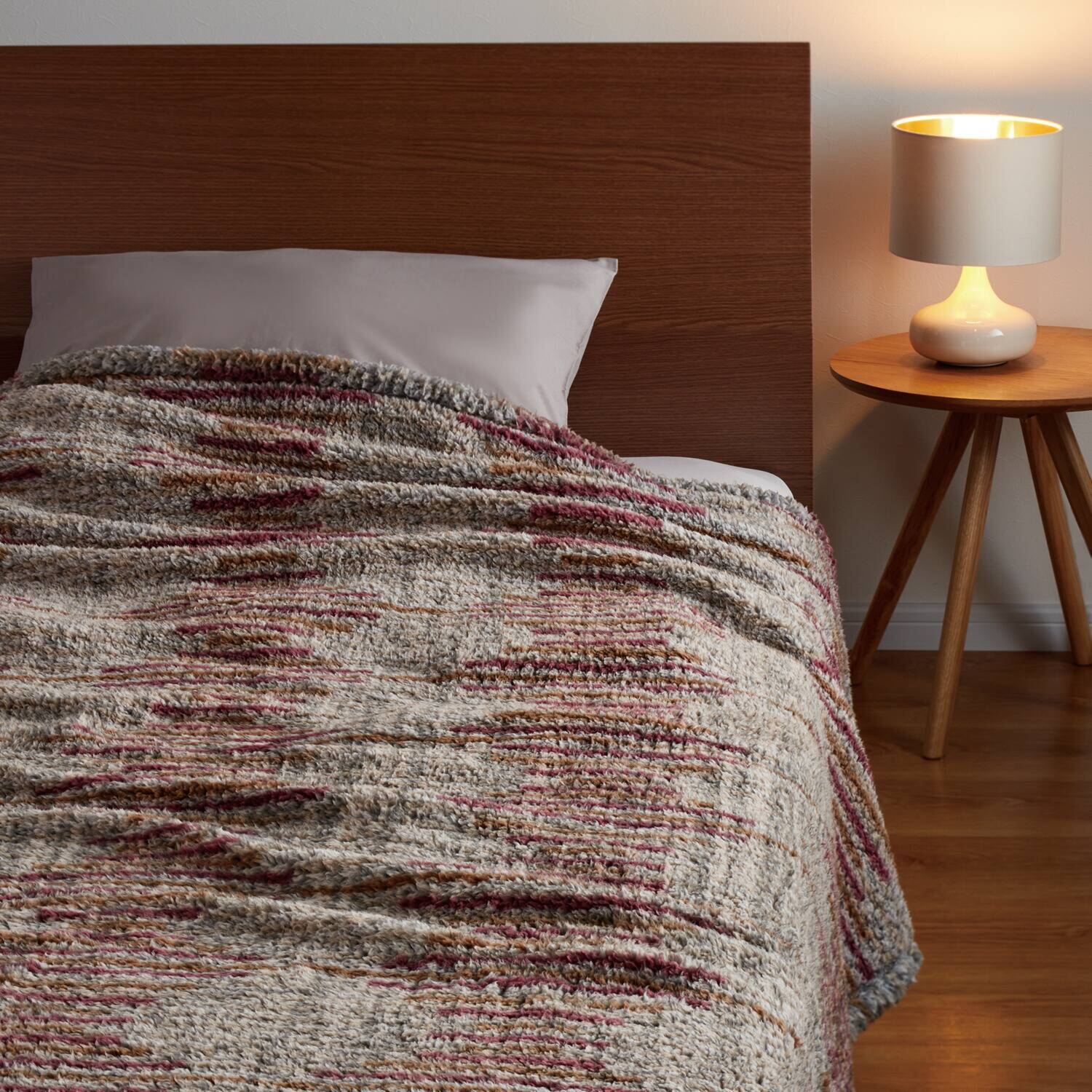 ｎｉｓｈｉｋａｗａ 軽くてふわふわ！ 抗菌・消臭・蓄熱 もこもふブランケット ＜シングル＞