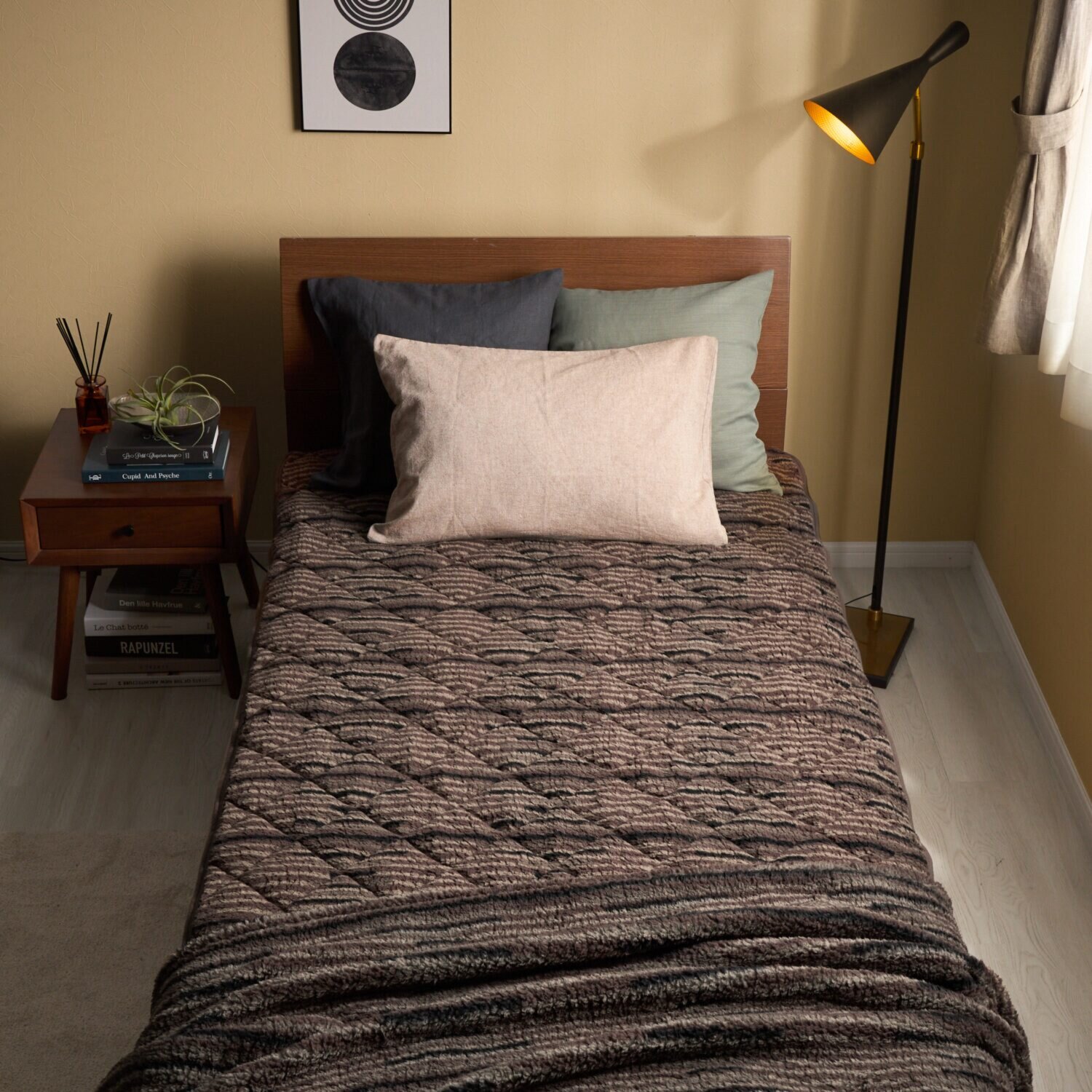 ｎｉｓｈｉｋａｗａ 軽くてふわふわ！ 抗菌・消臭・蓄熱 もこもふ敷きパッド ＜シングル＞