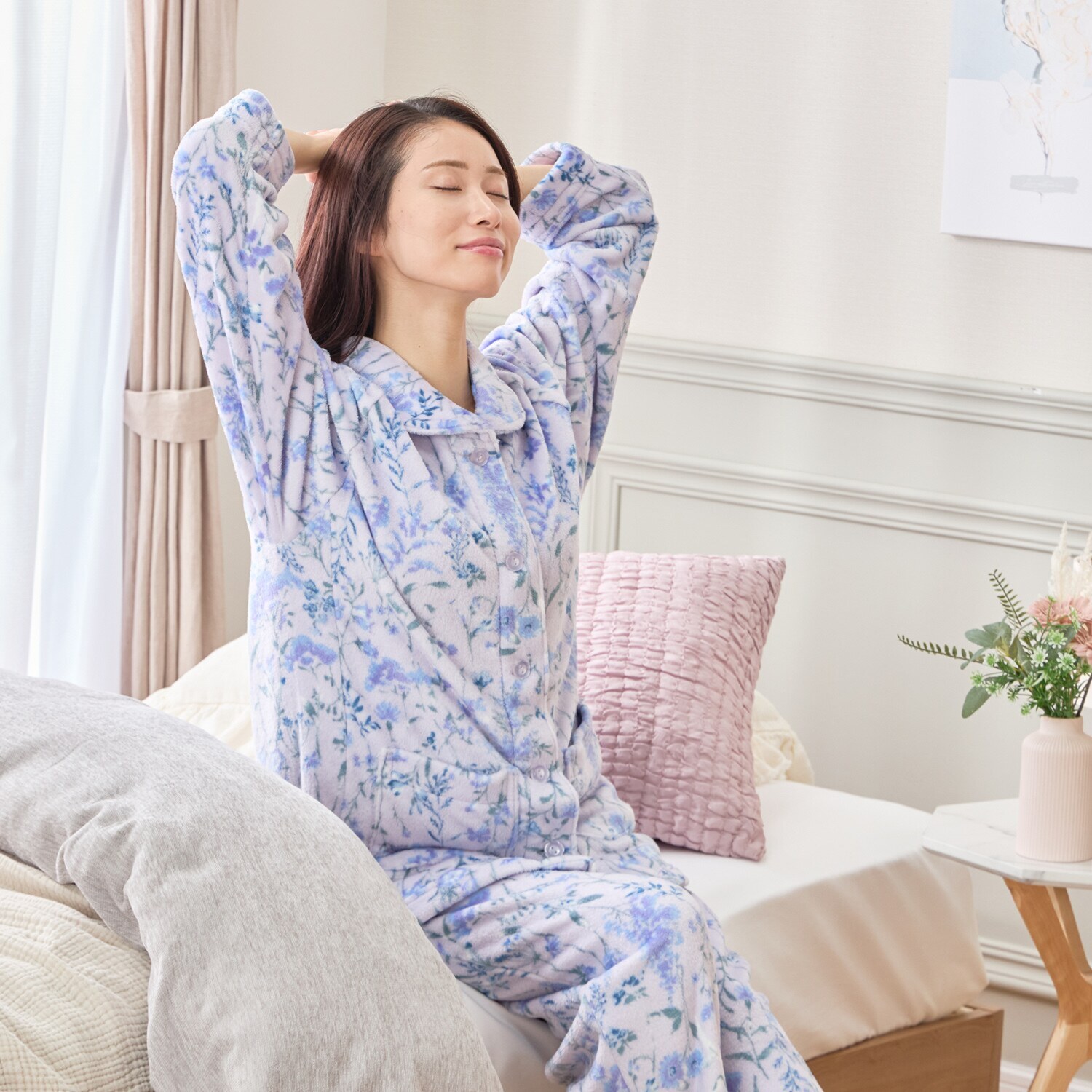 ｎｉｓｈｉｋａｗａ 軽くてフワフワタッチ 首元・お腹あったか ラグランスリーブパジャマ