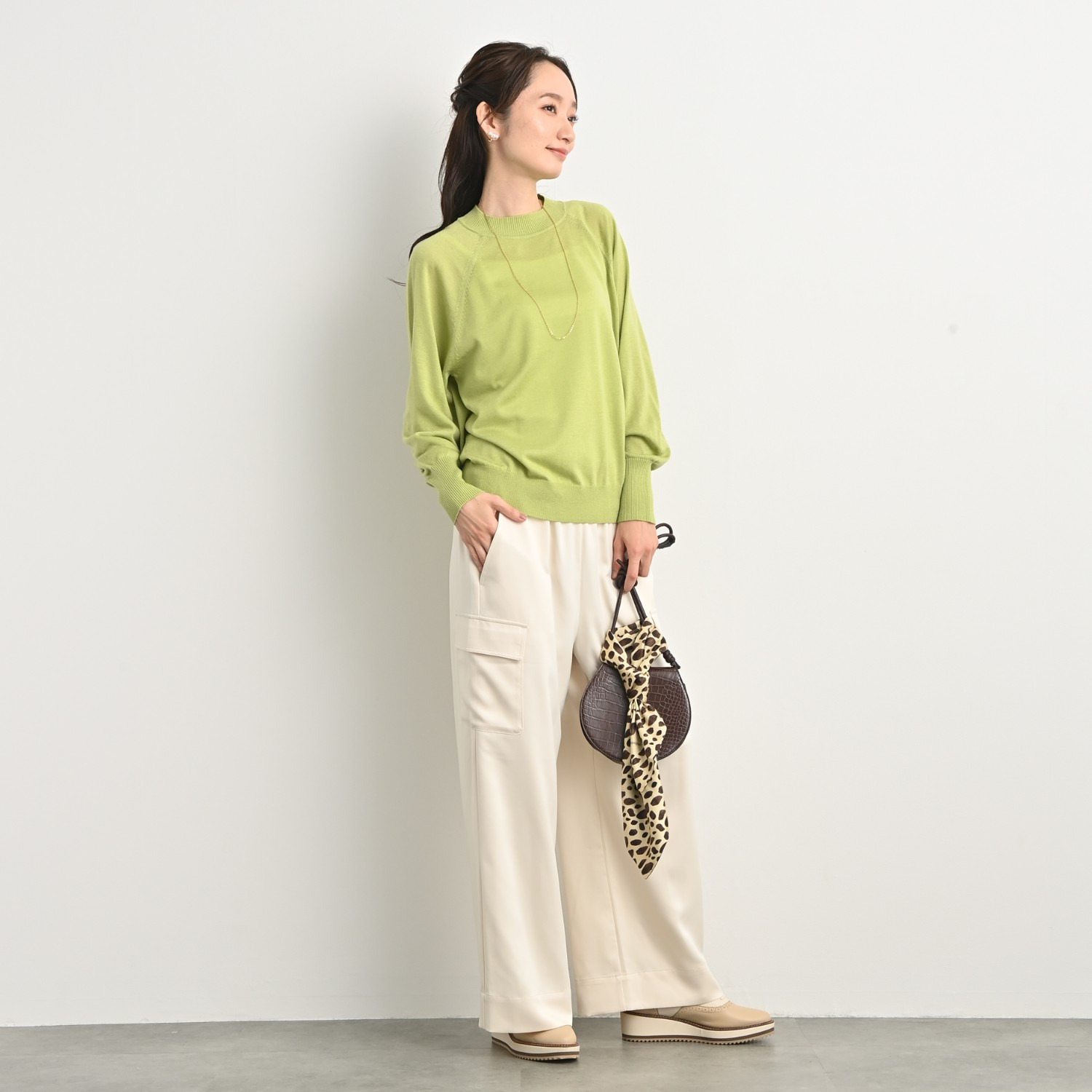 元町ゼラール なめらか＆きれい見え ハイゲージで編み立てた ふんわりスリーブ プルオーバー