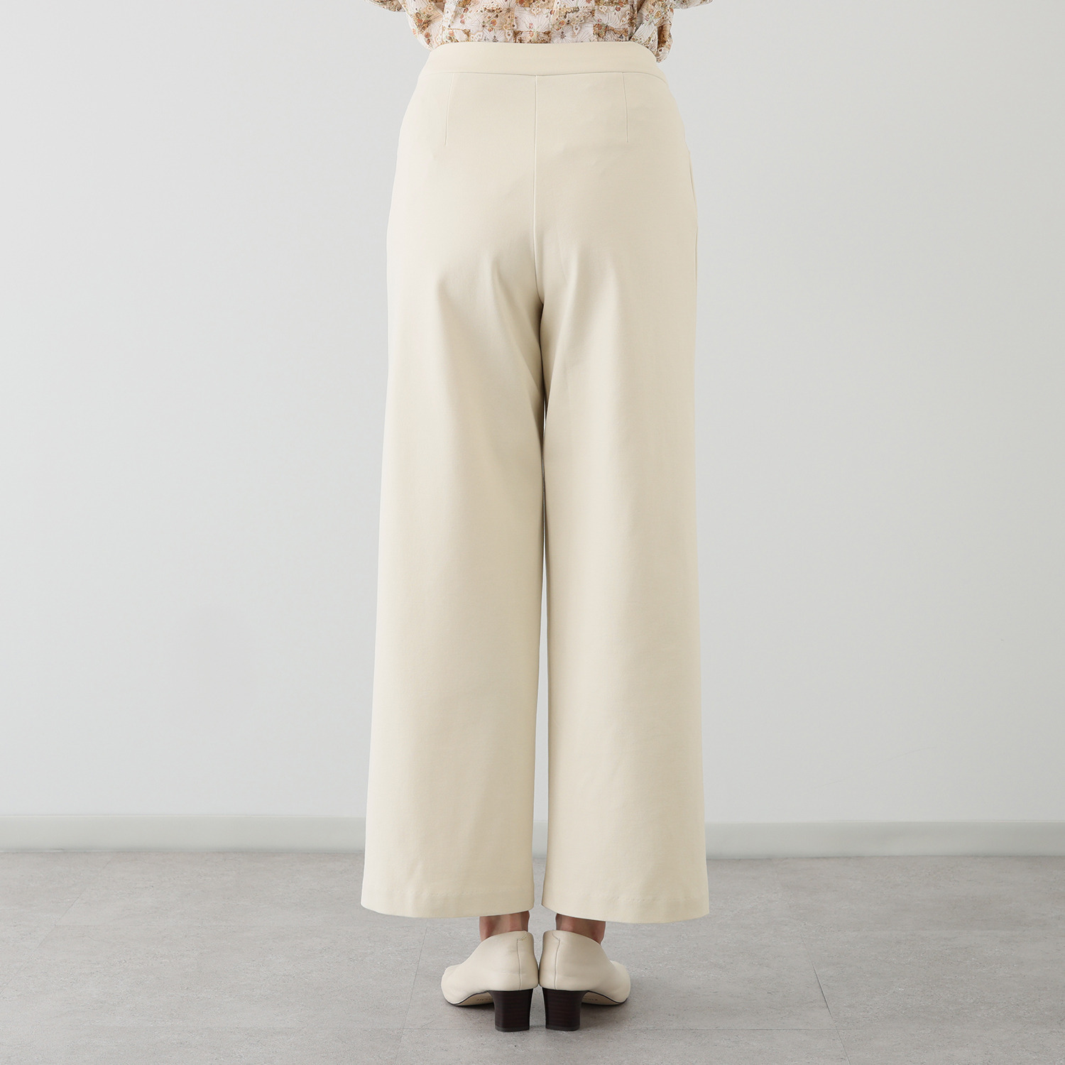 上質ごこち 吸湿発熱 プレミアム雅山（Ｒ） ワイドパンツ ＜股下７０ｃｍ＞