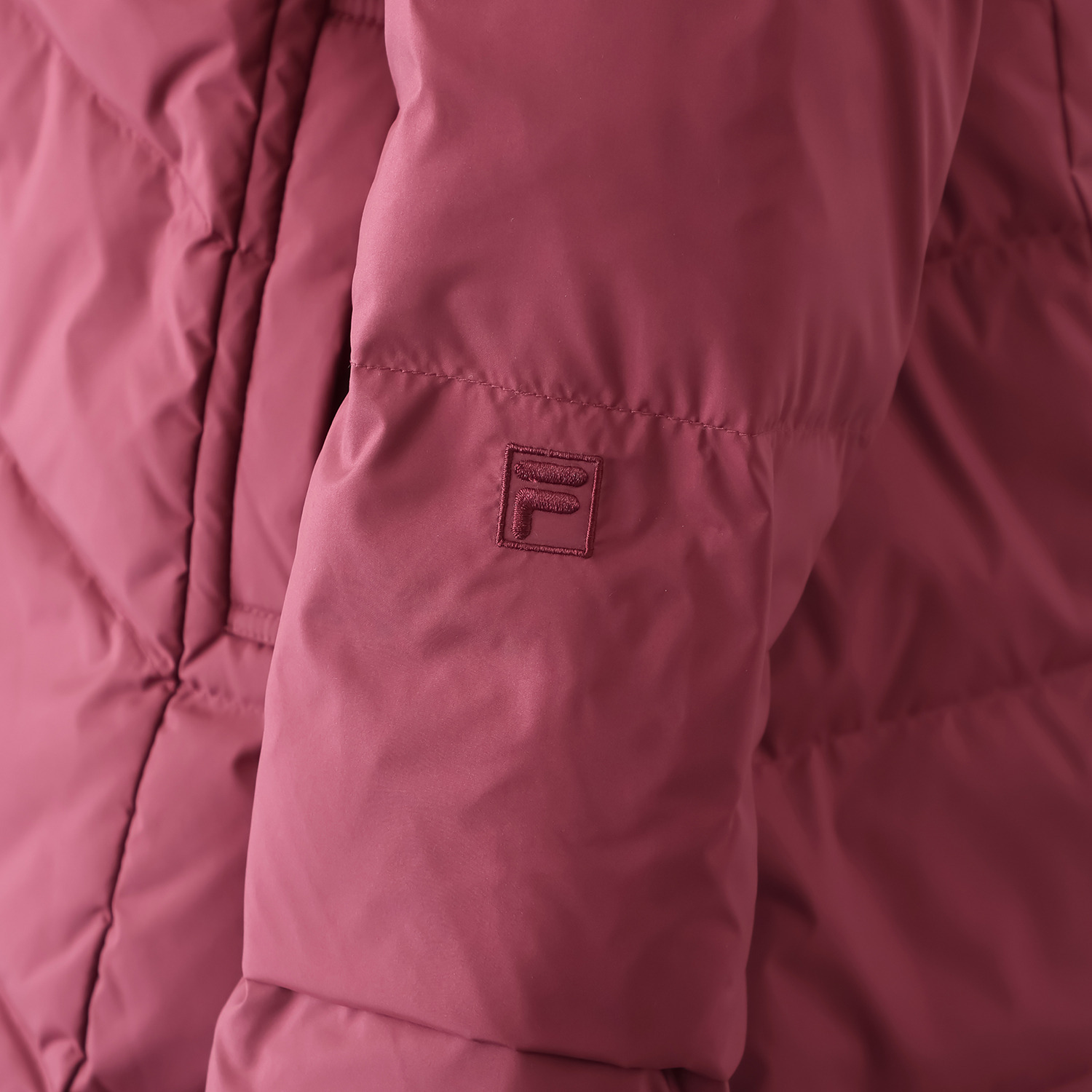 フィラ はっ水・防風 柔らかくしなやかな着心地 スペシャルダウンコート