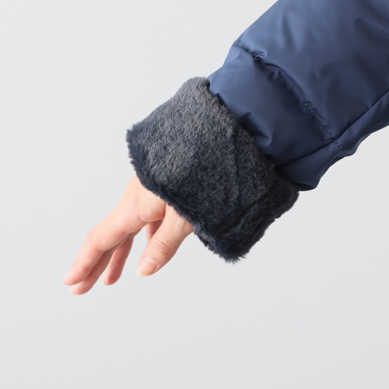 フィラ はっ水・防風 柔らかくしなやかな着心地 スペシャルダウンコート