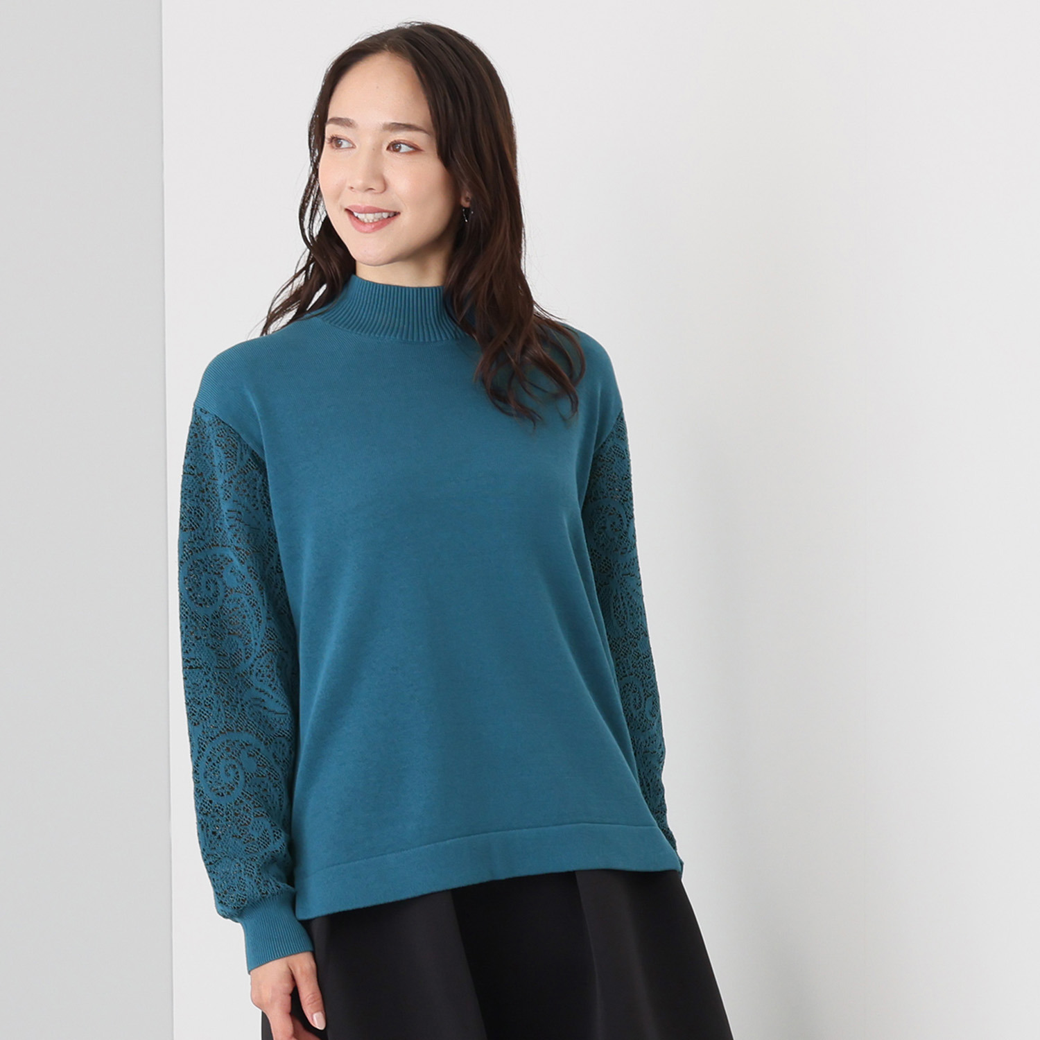 アットランティーヴァ アリア レーススリーブ ニットブラウス