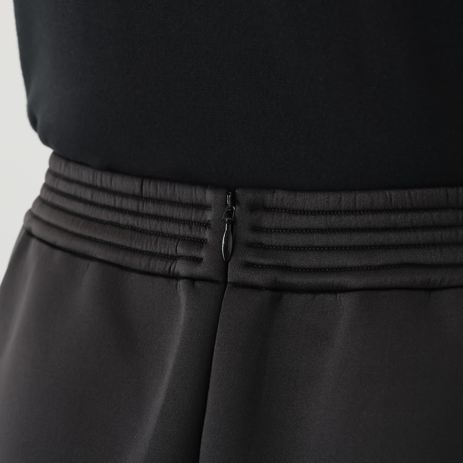 アットランティーヴァ アリア フレアースカート ＜無地＞