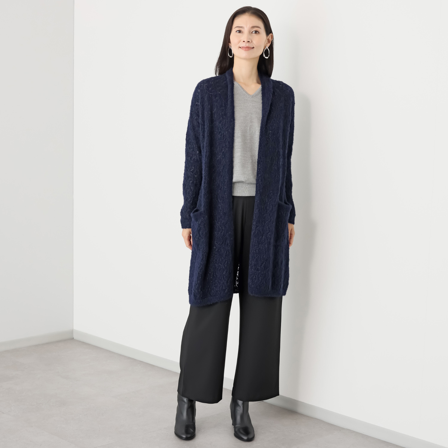 アズイズ　ビーマイセルフ バイ　ネイチャーズ ベビーアルパカ混ブークレ ラメ使い 透かし柄コーディガン