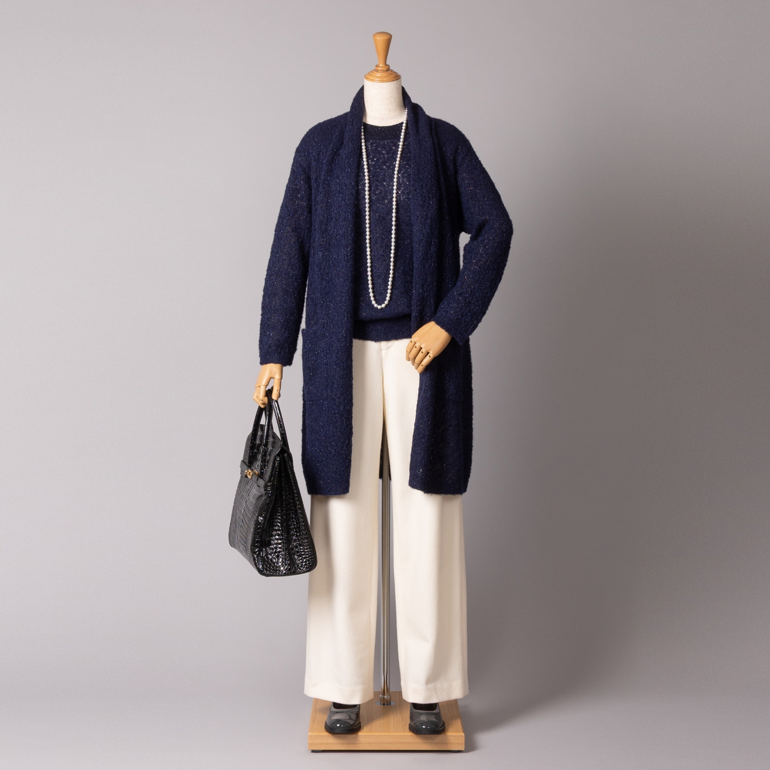 アズイズ　ビーマイセルフ バイ　ネイチャーズ ベビーアルパカ混ブークレ ラメ使い 透かし柄コーディガン