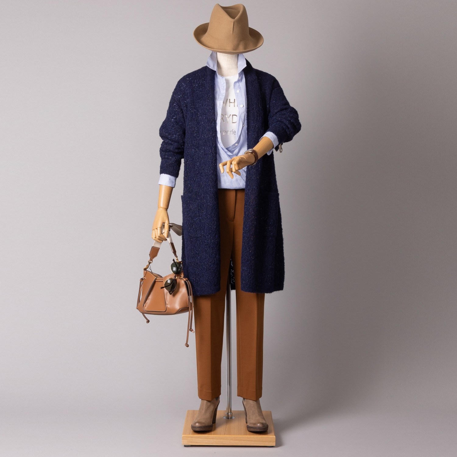 アズイズ　ビーマイセルフ バイ　ネイチャーズ ベビーアルパカ混ブークレ ラメ使い 透かし柄コーディガン