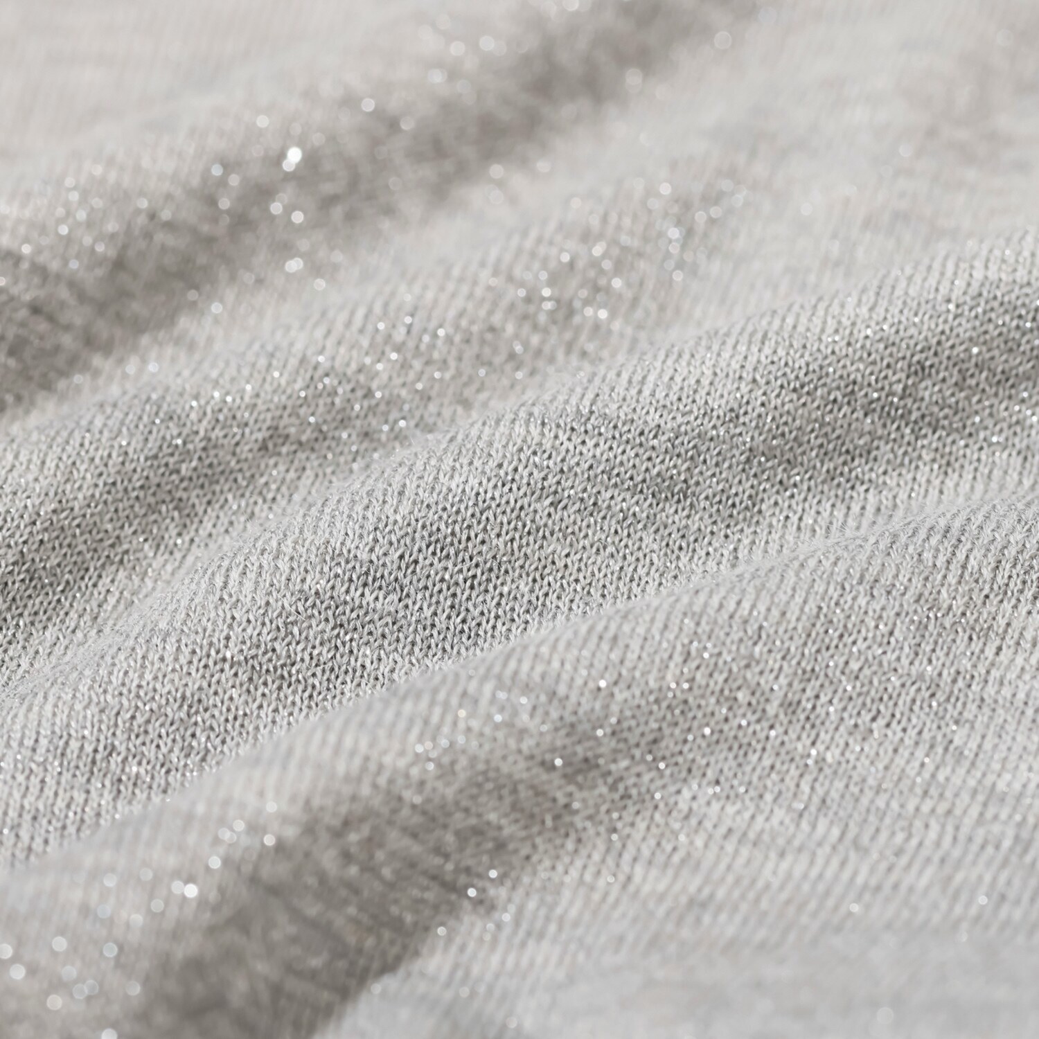 アズイズ　ビーマイセルフ バイ　ネイチャーズ スーパーベビーアルパカ シルク混ラメ入り Ｖネックプルオーバー