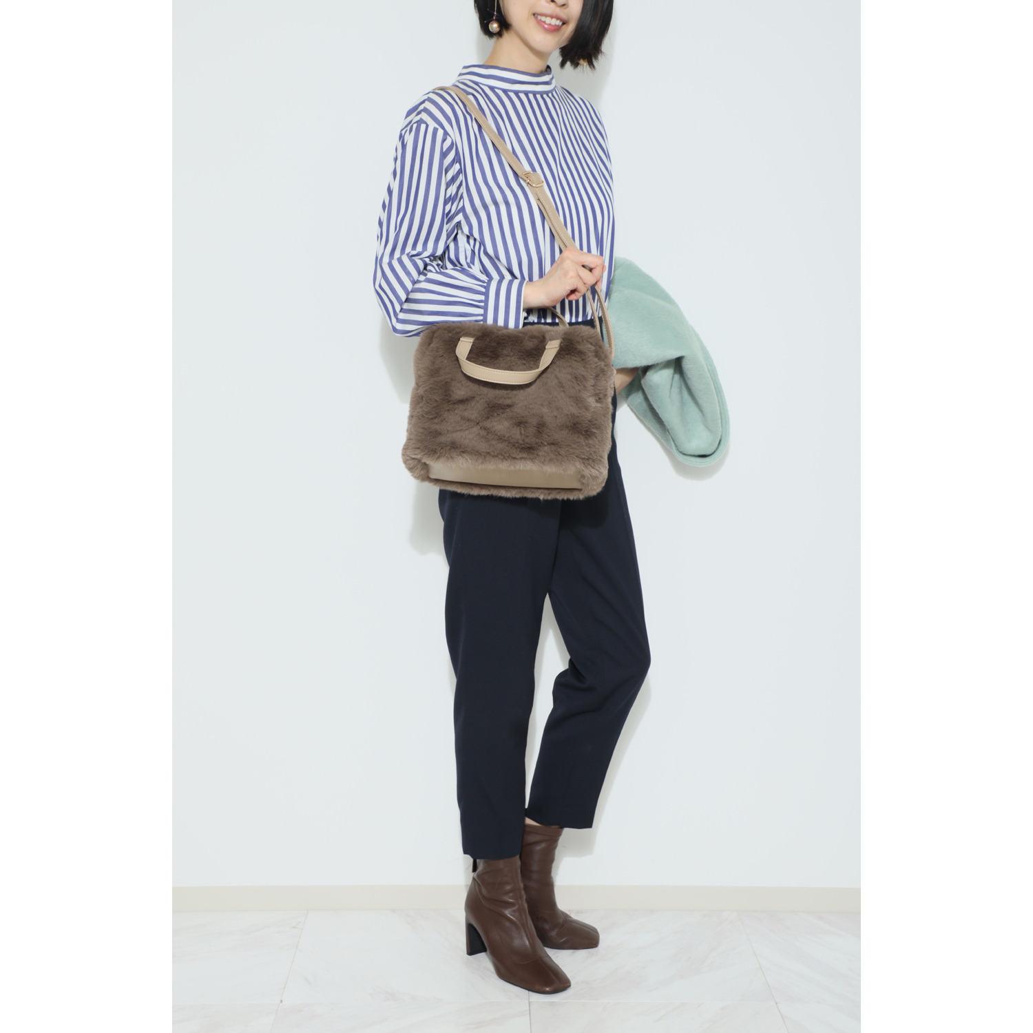 エイディア 毛並みふわふわ フェイクファー ２ウェイバッグ