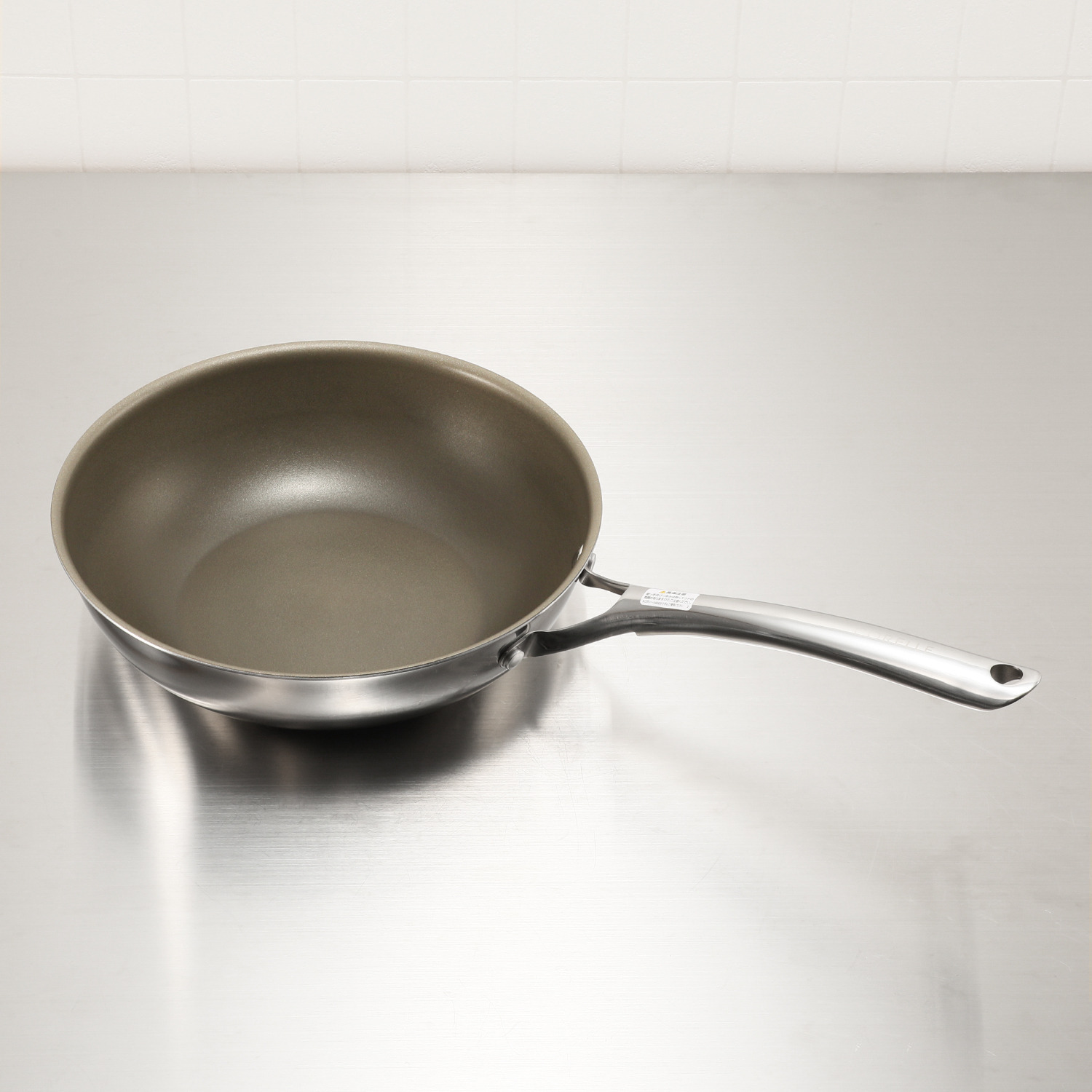 コーティング剤不使用の 革新的な次世代フライパン コレール ウォックパン 蓋付セット ＜２４ｃｍ＞