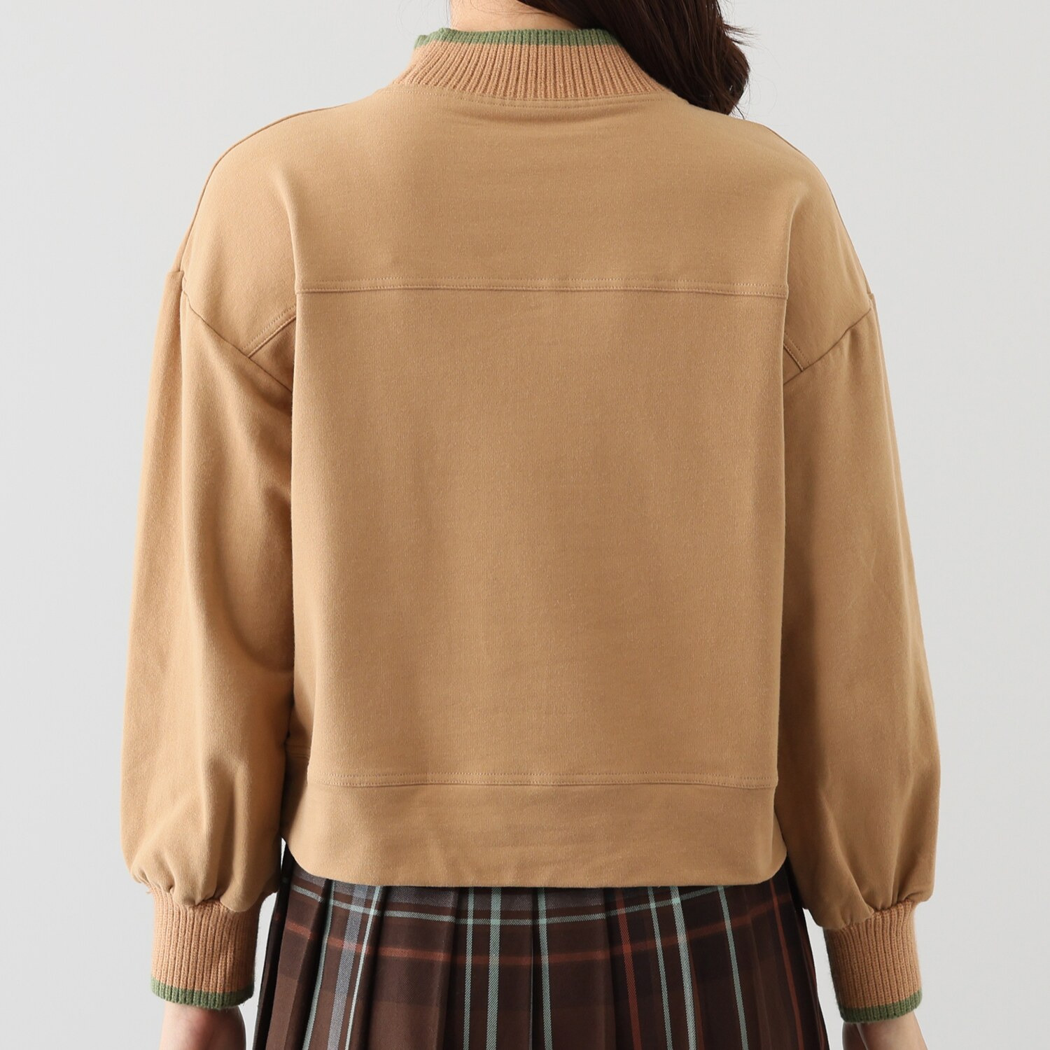 スタイル・ラヴィー ステッチ刺しゅう アクセント ハイネックプルオーバー