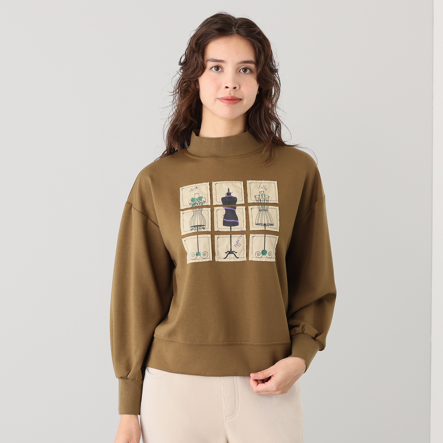 スタイル・ラヴィー プリントパッチワーク アクセント プルオーバー