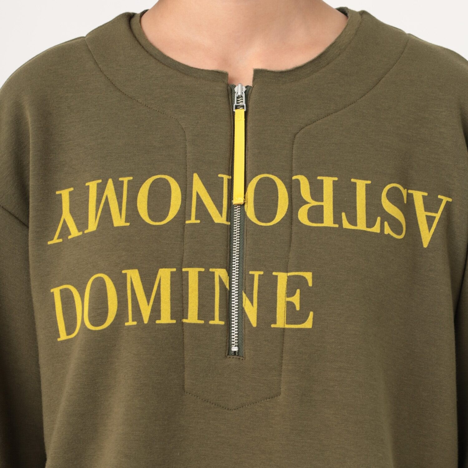 スタイル・ラヴィー フロッキーロゴ アクセント 裏ボアプルオーバー