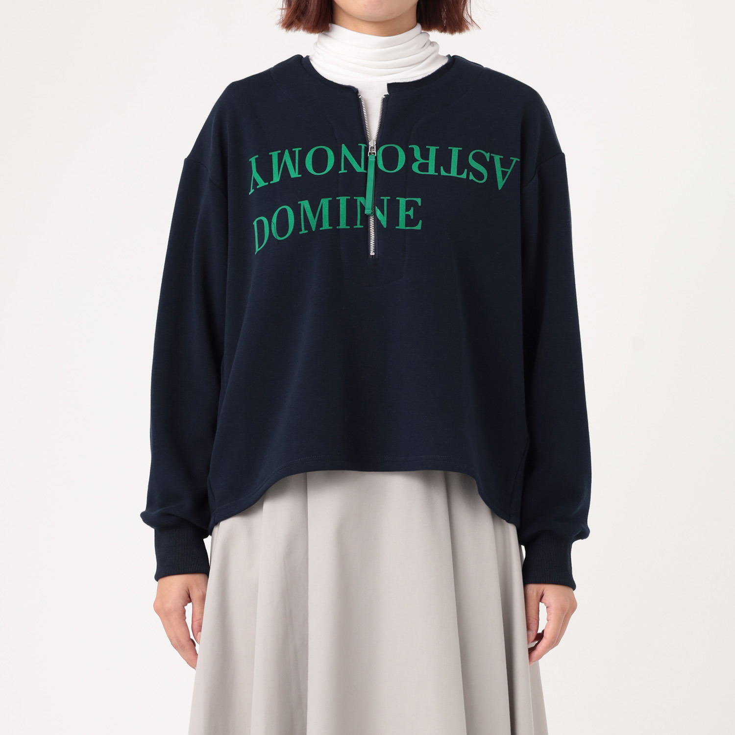 スタイル・ラヴィー フロッキーロゴ アクセント 裏ボアプルオーバー