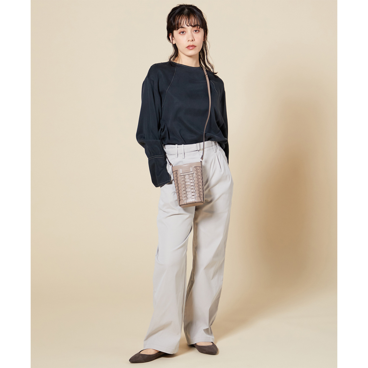 ヴィーガンヴュー Ｖメッシュ バケツ型 スマホポシェット