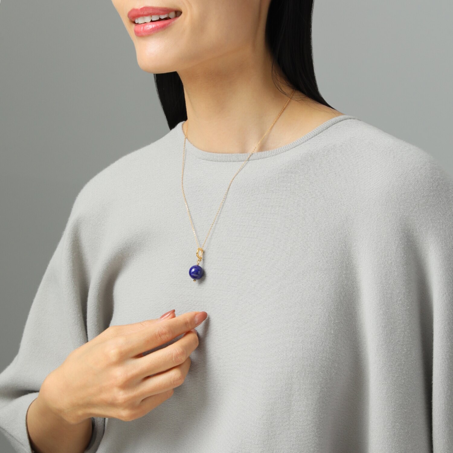 岩崎美智子コレクション ２０カラットＵＰ ラピスラズリ 大玉ペンダント