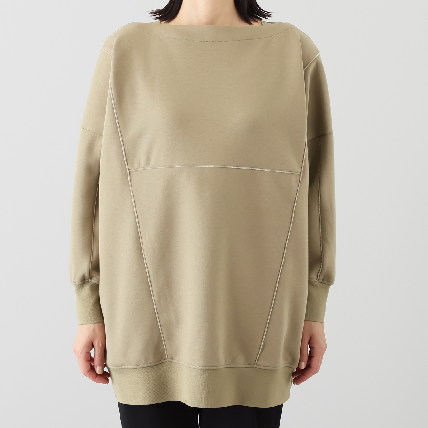 ヨーコモリモト べロアパイピングで カジュアルを格上げ デザインチュニック