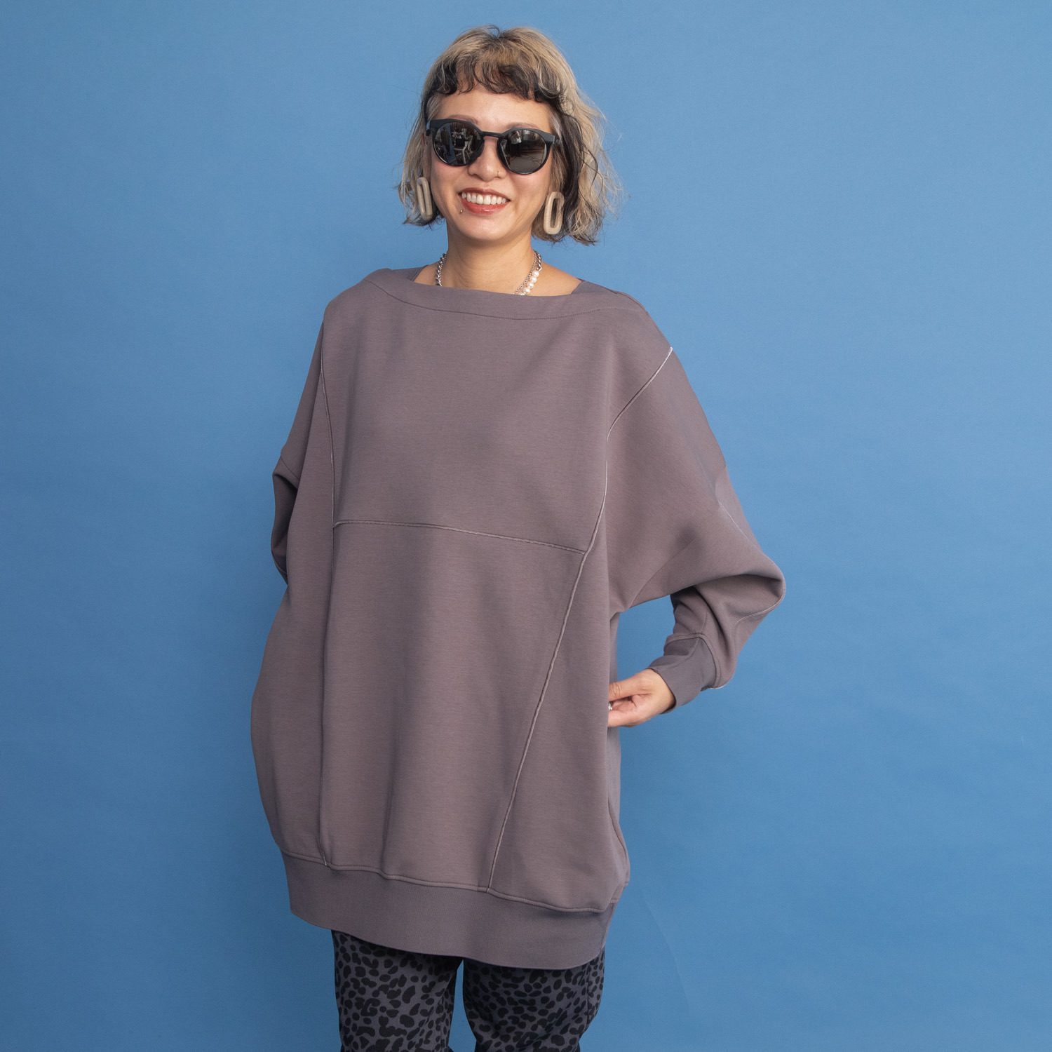 ヨーコモリモト べロアパイピングで カジュアルを格上げ デザインチュニック