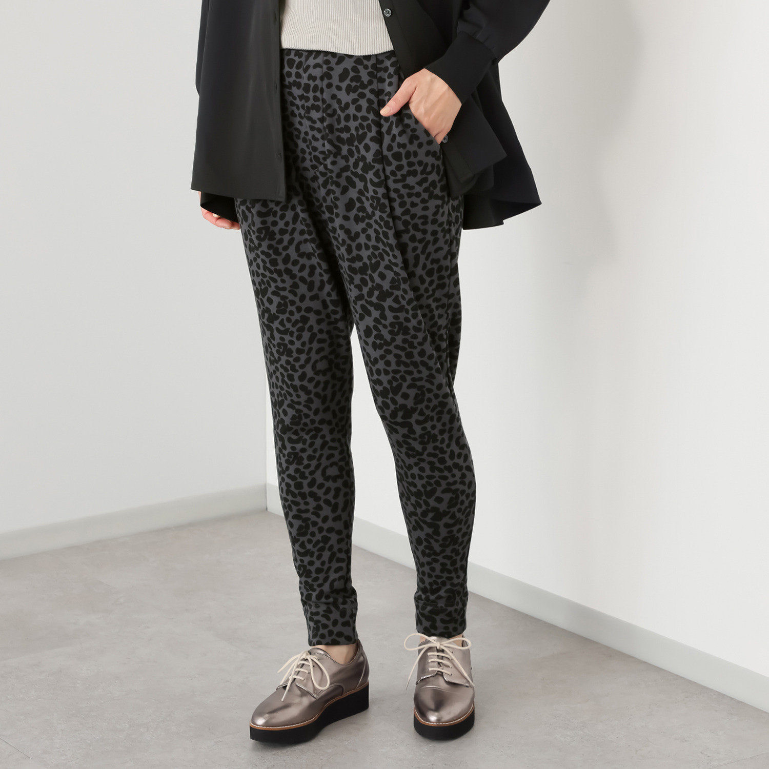 ヨーコモリモト 極上のはき心地 スタイルアップ ジョッパーズパンツ