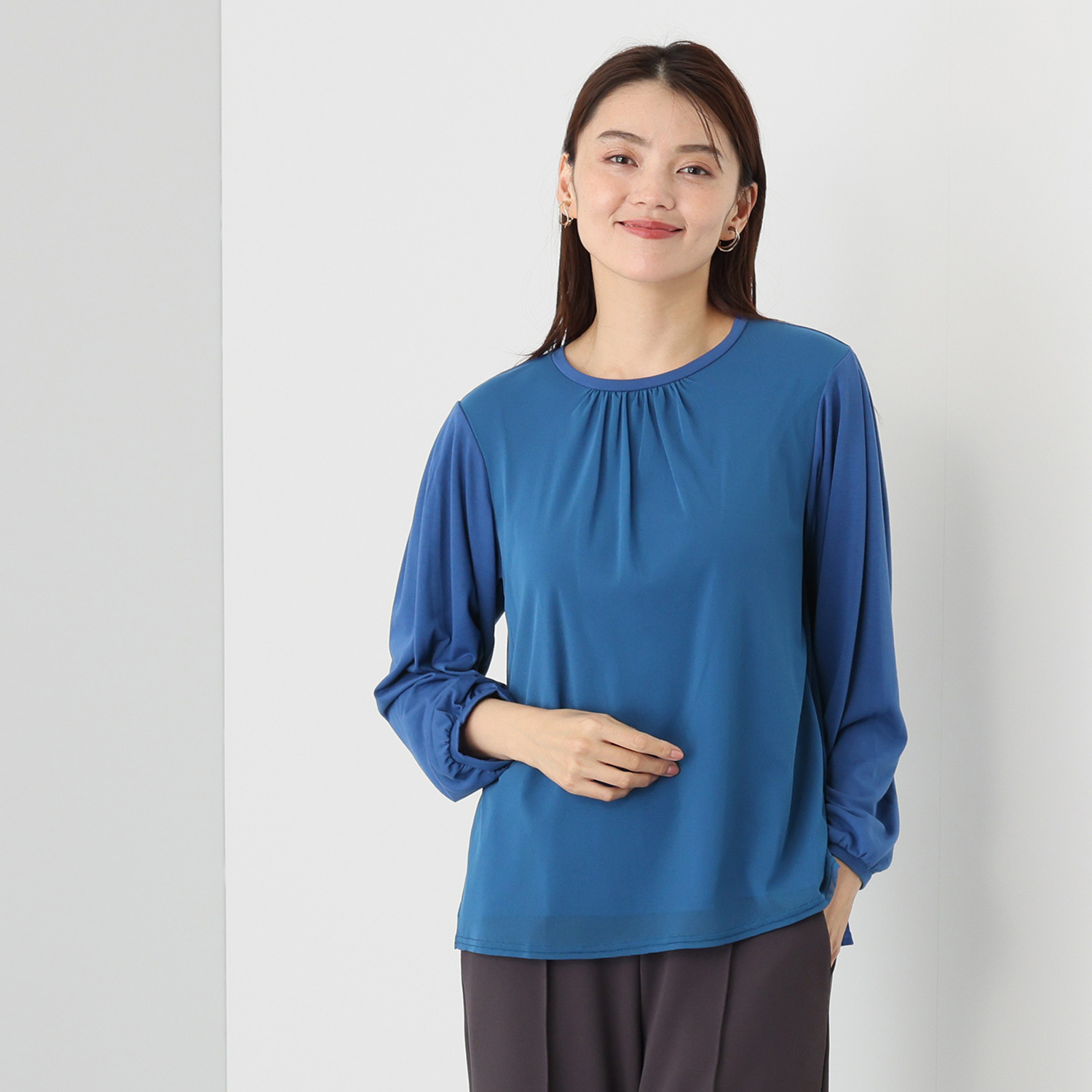 アンリック　オー　ブルー ソフト天竺 チュールレイヤード プルオーバー