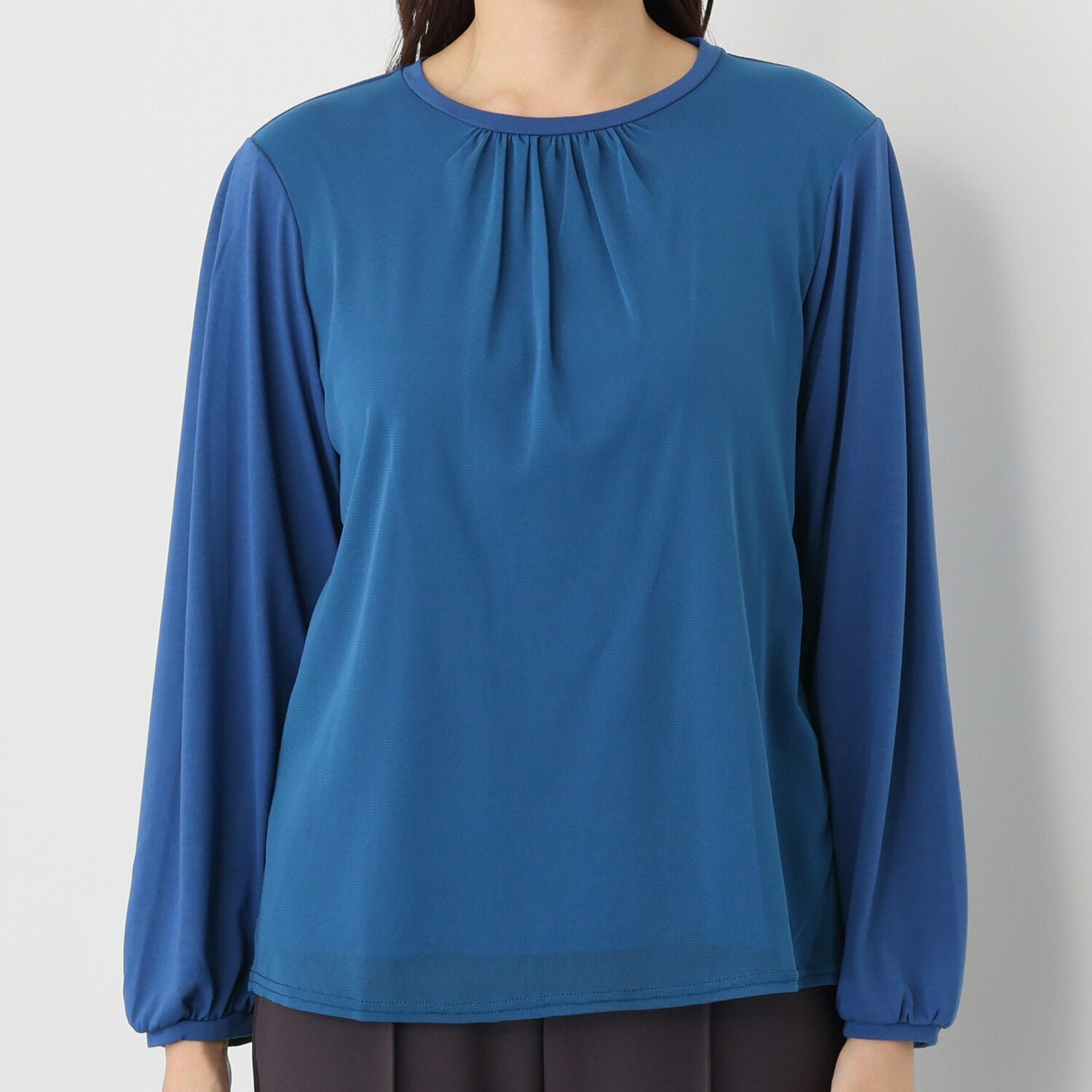 アンリック　オー　ブルー ソフト天竺 チュールレイヤード プルオーバー