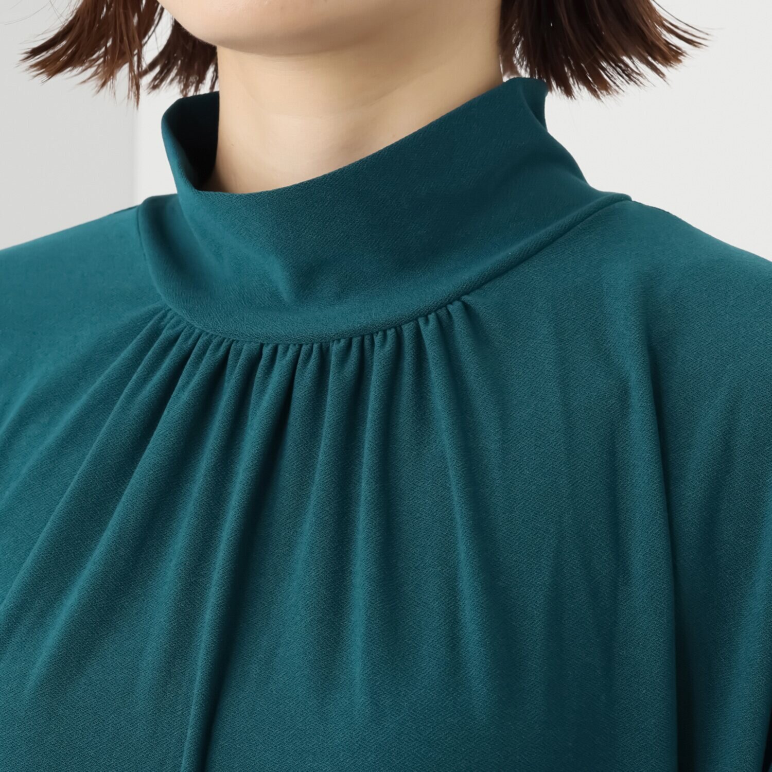 トマケトマ カットジョーゼット ハイネック プルオーバー