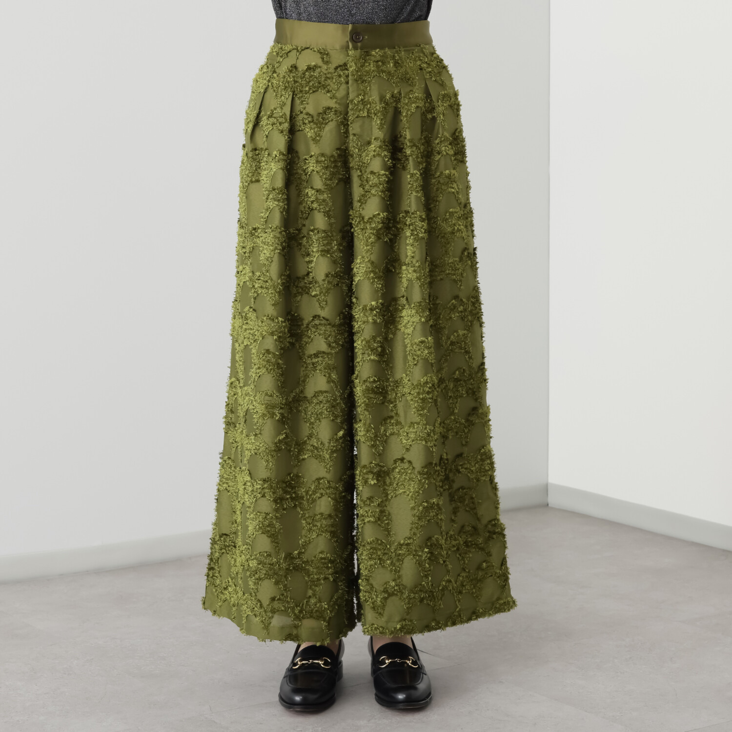 トマケトマ ジャガード ウエストサテン切替 タックワイドパンツ