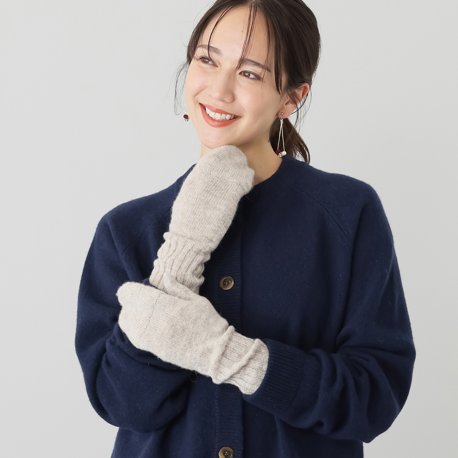 エヌエフ 自社牧場で育った ウール１００％ ニットミトン