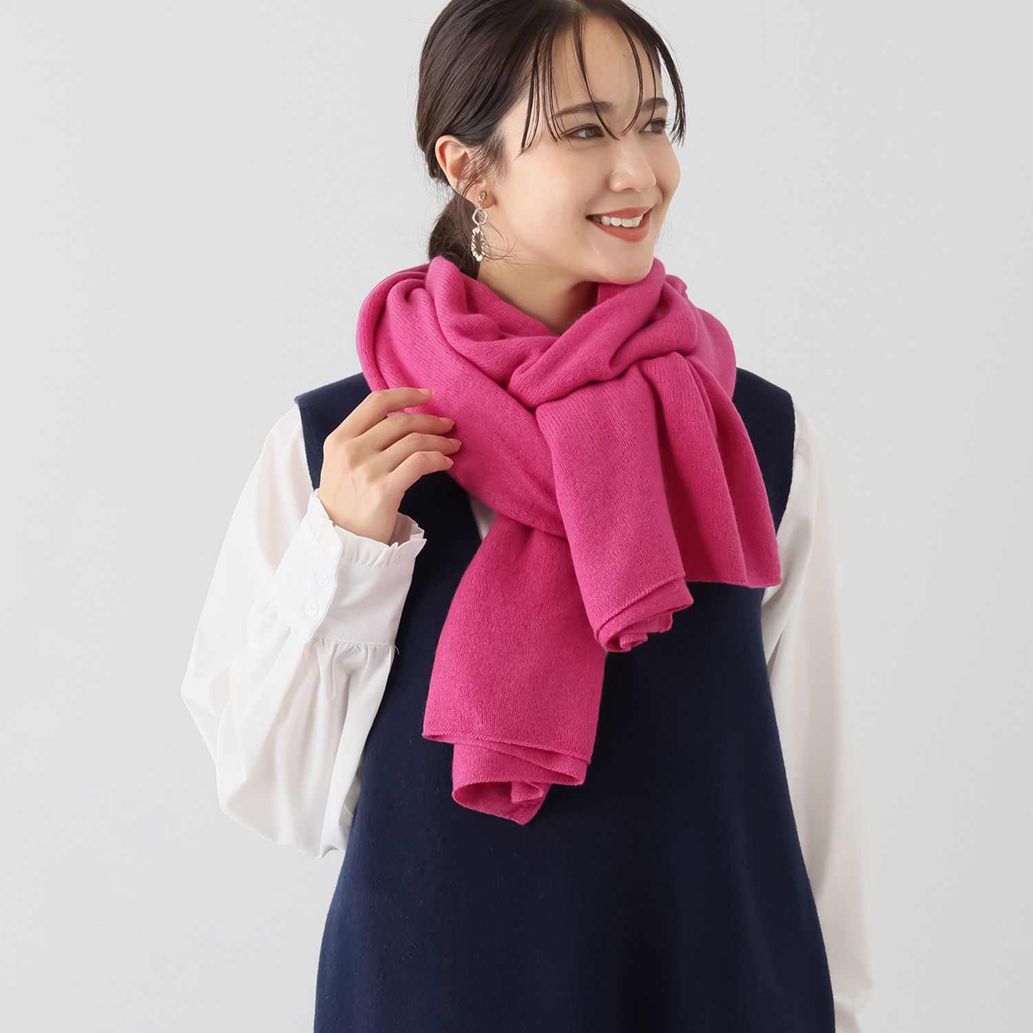 エヌエフ 自社牧場で育った ウール１００％ ニットストール